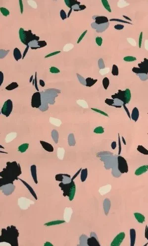 Scrub Top - Size M - Floral in Dusty Rose