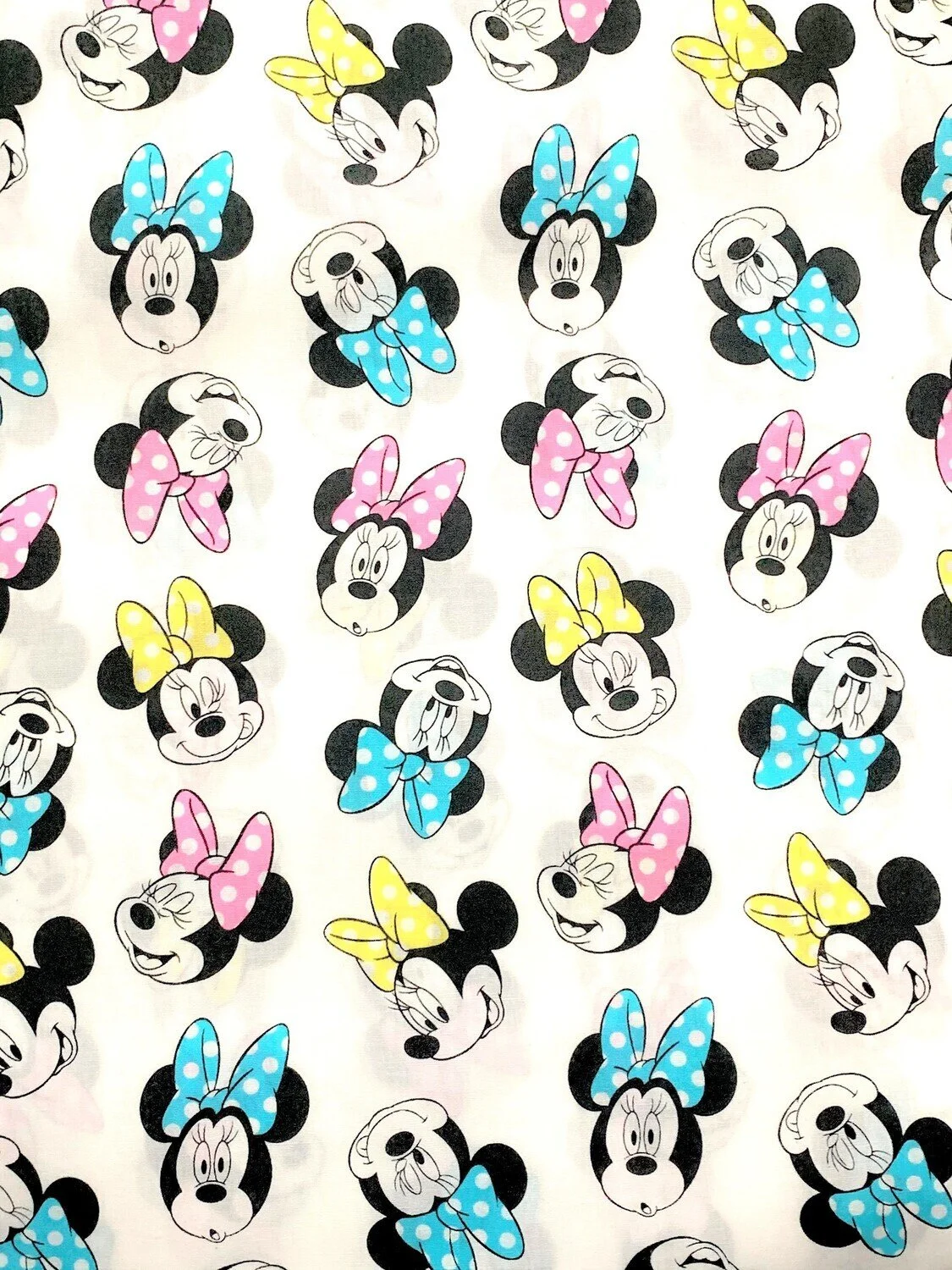 Scrub Top - Size 2XL - Minnie Toss with Multi Bows