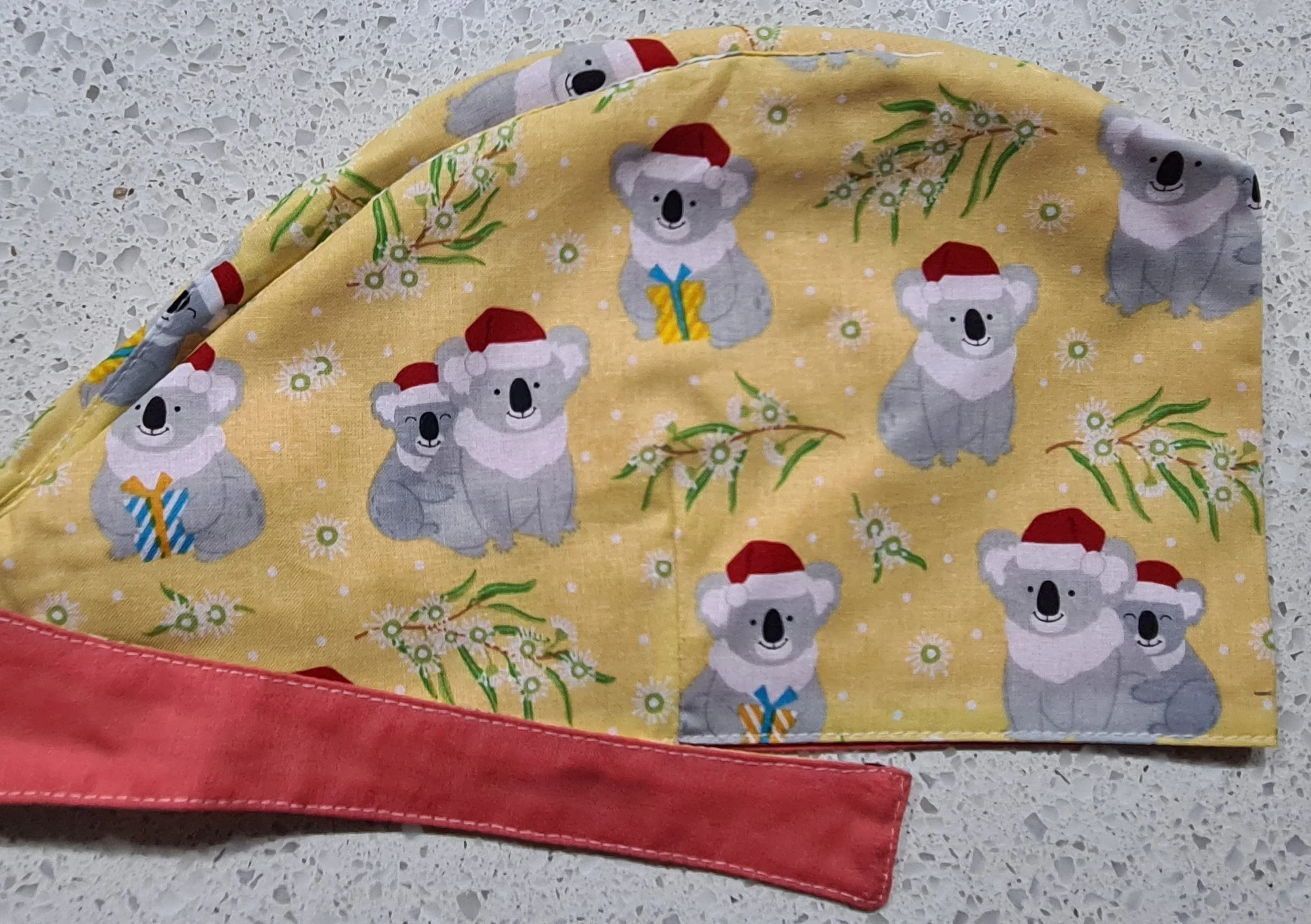 Scrub Cap - Christmas Koalas - Salmon