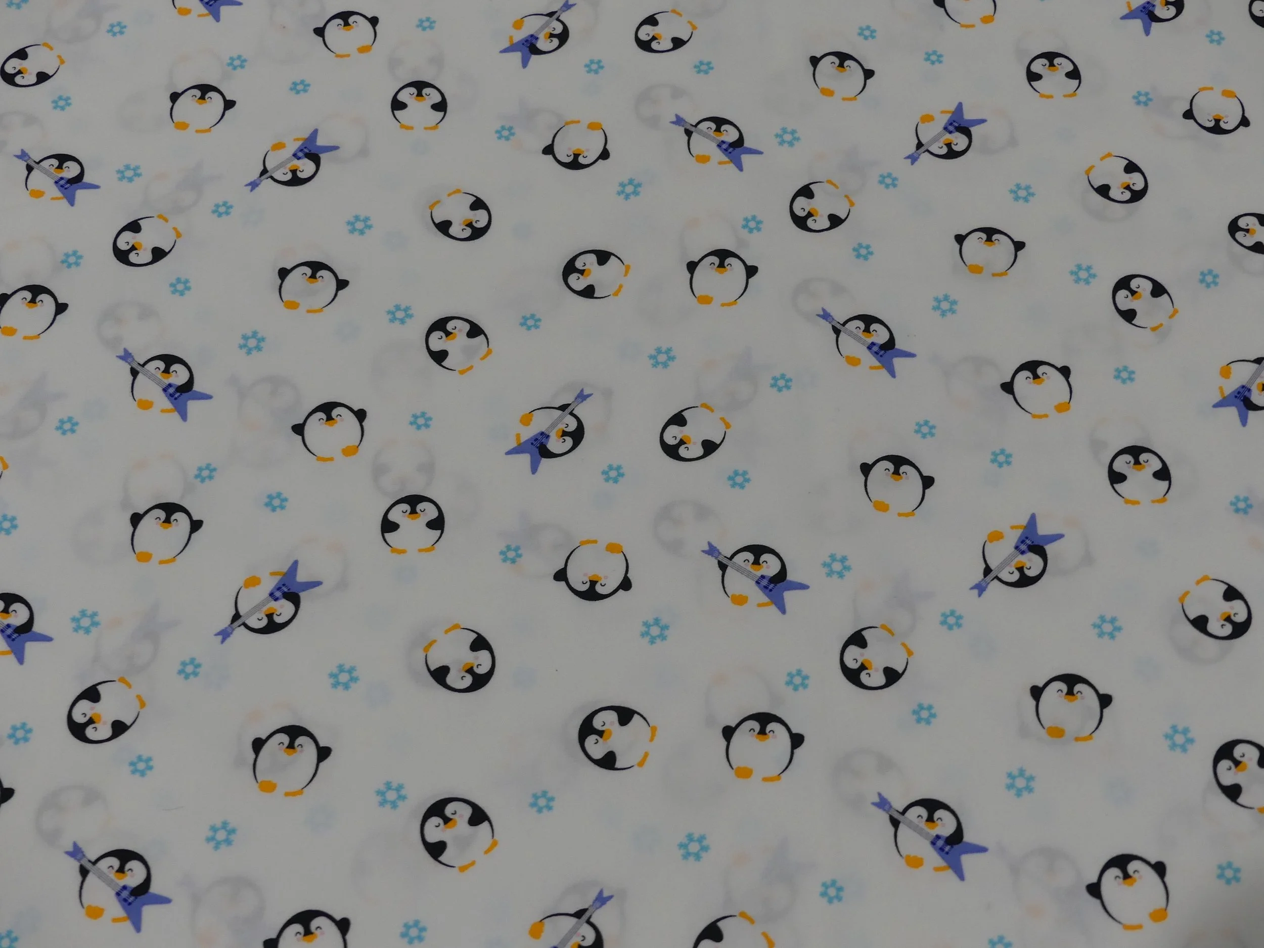 Scrub Top - Baby Penguins