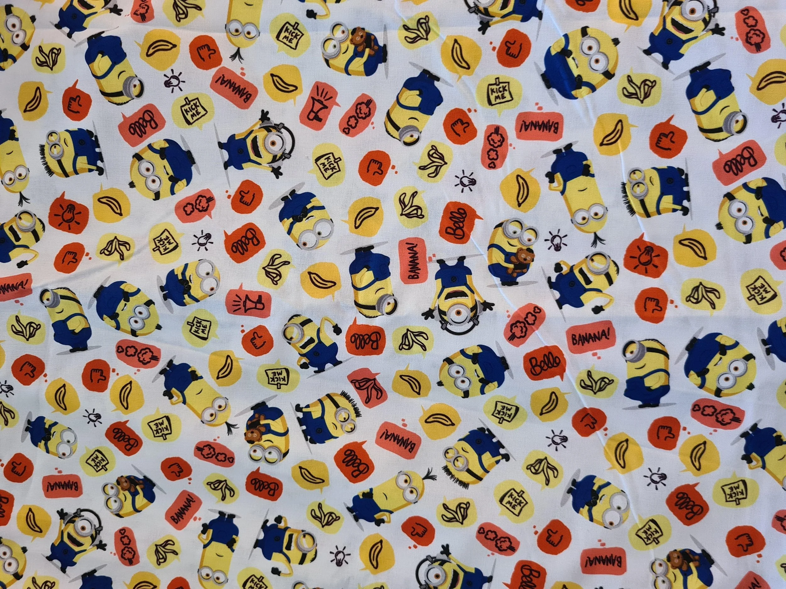 Scrub Top - Size M - Minion Bello