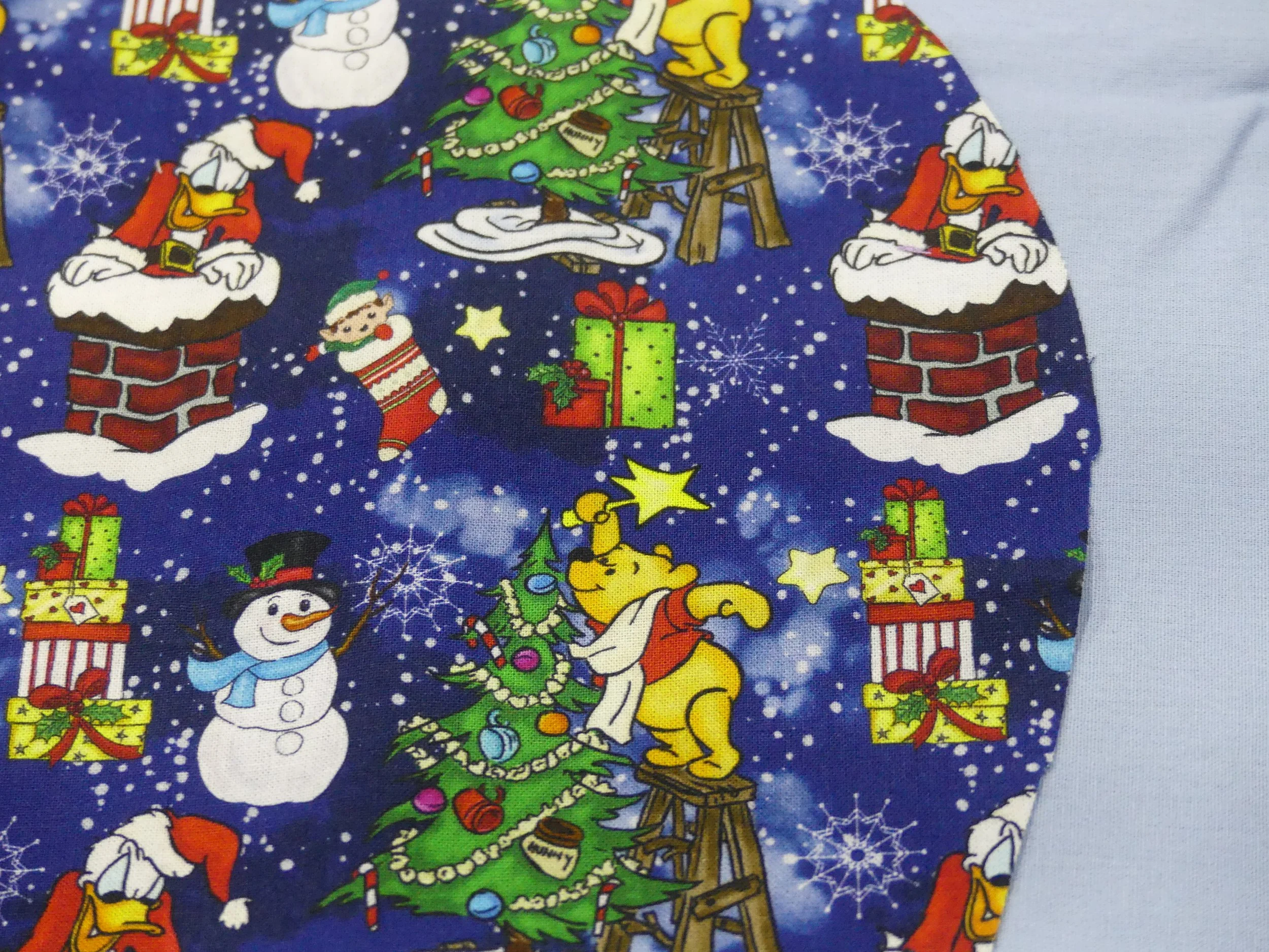 Scrub Cap - Christmas Disney Friends - Blue