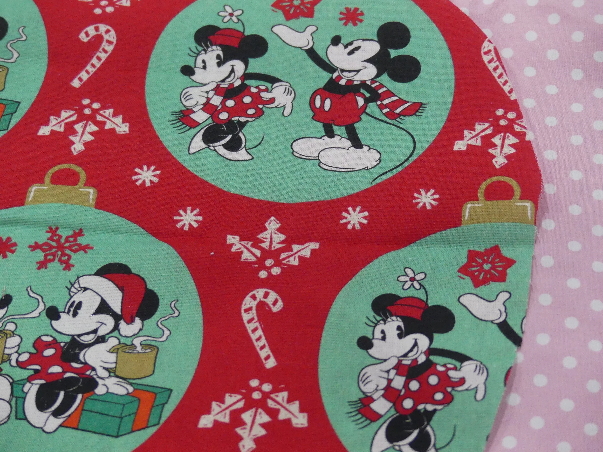 Scrub Cap - Christmas Minnie & Mickey Baubles - Pink Spot