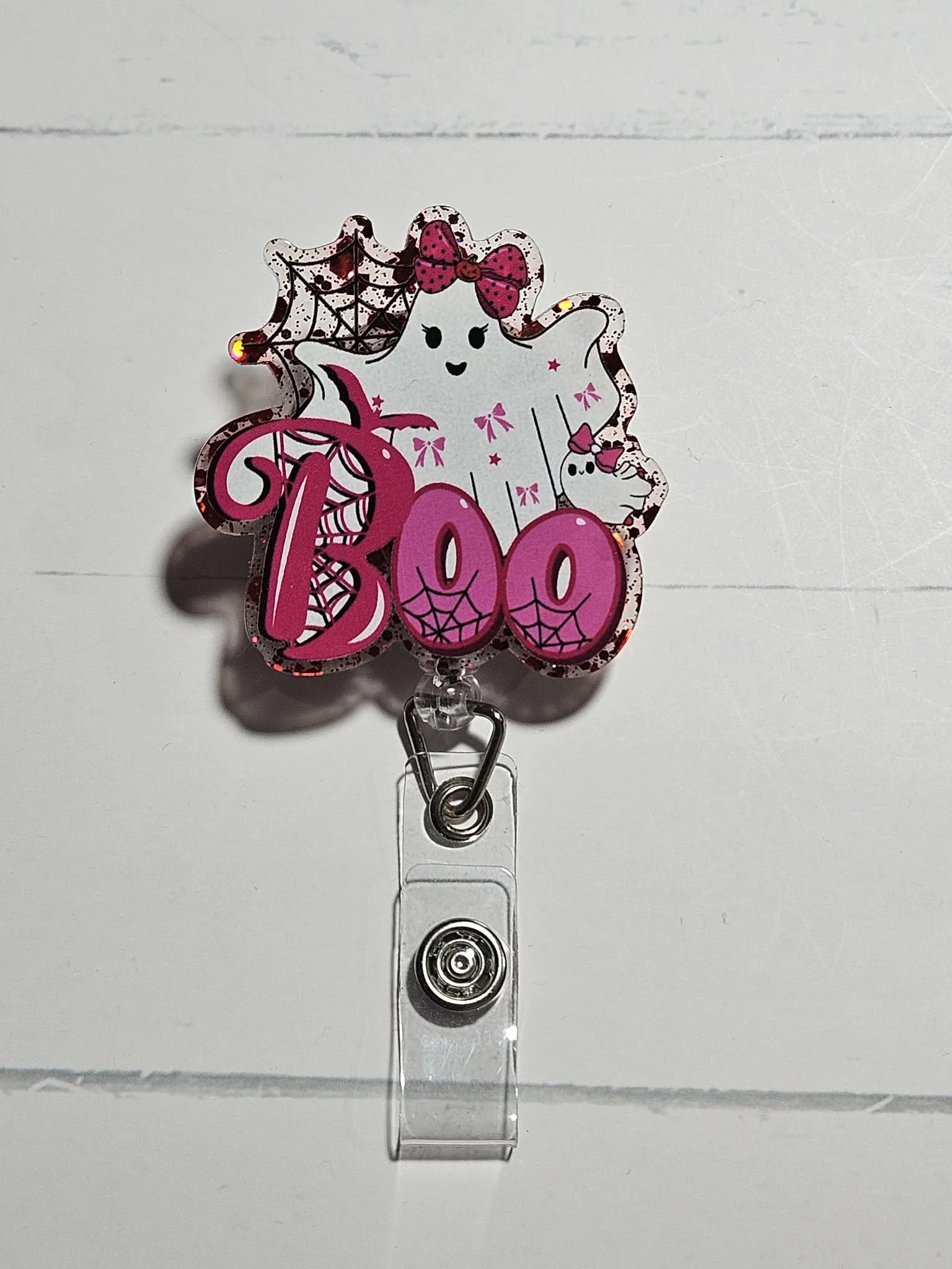 RETRACTABLE ID HOLDERS - BOO