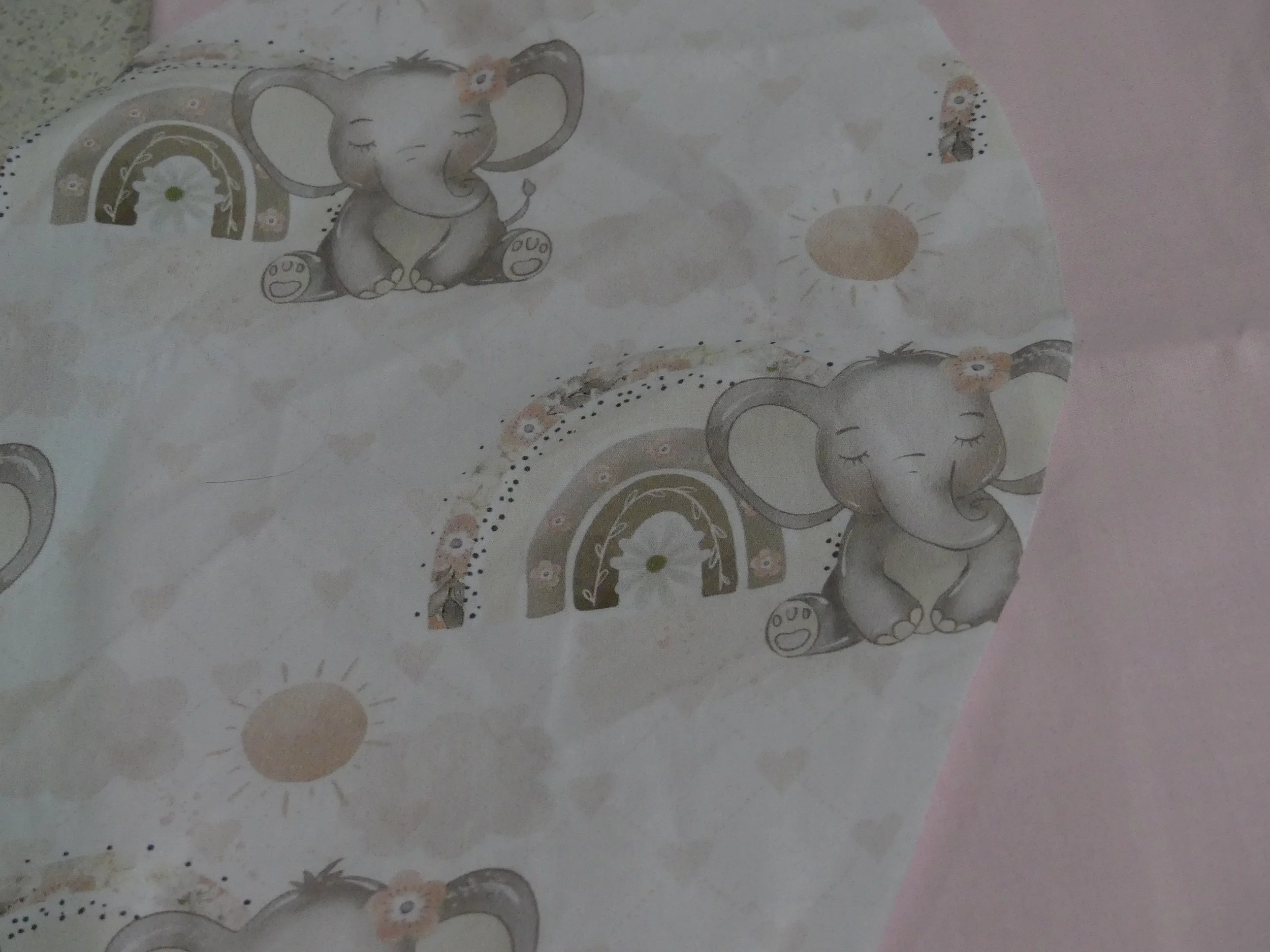 Scrub Cap - Elephants & Rainbows - Pink