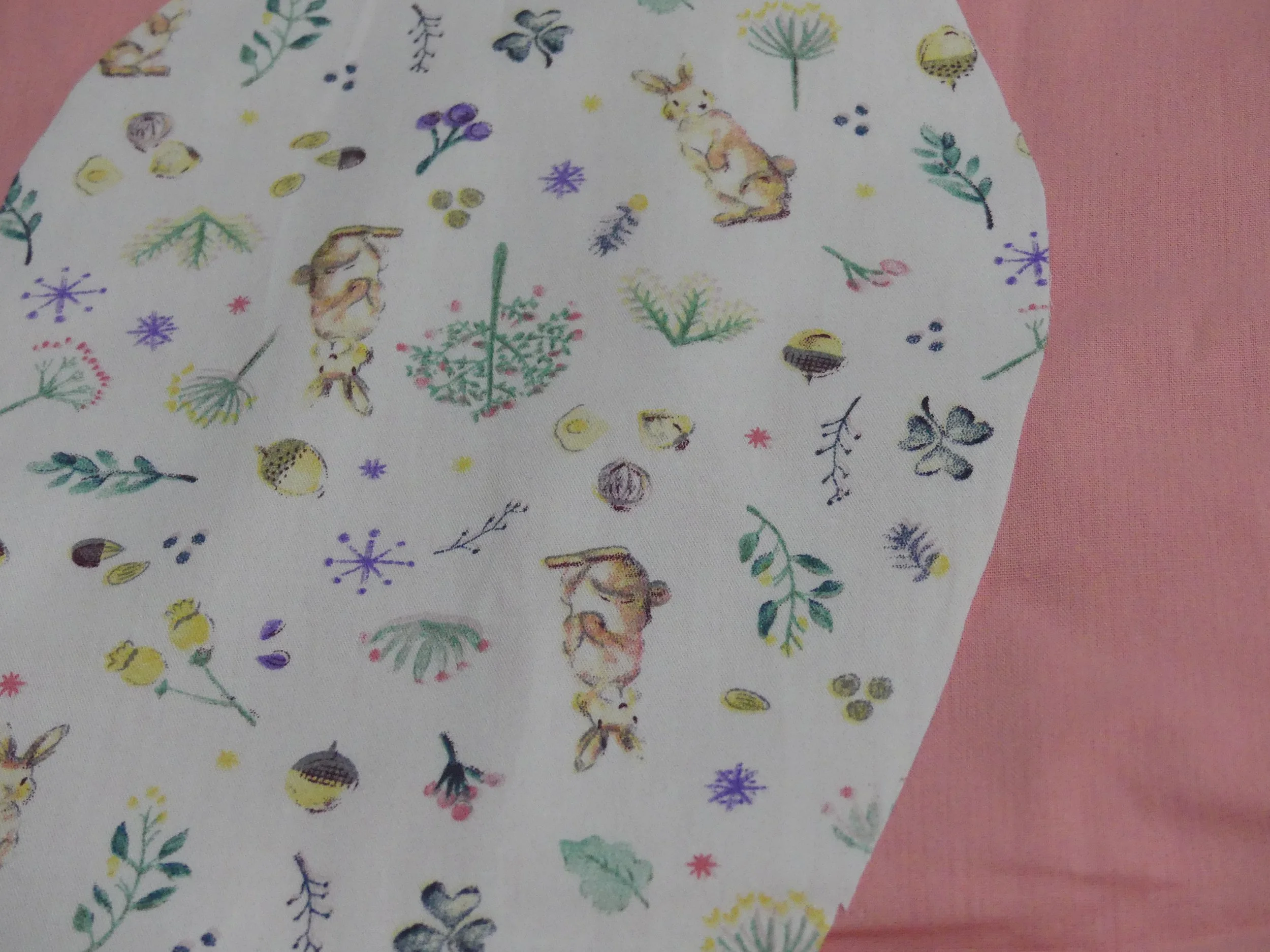 Scrub Cap - Floral Bunnies White - Carnation Pink