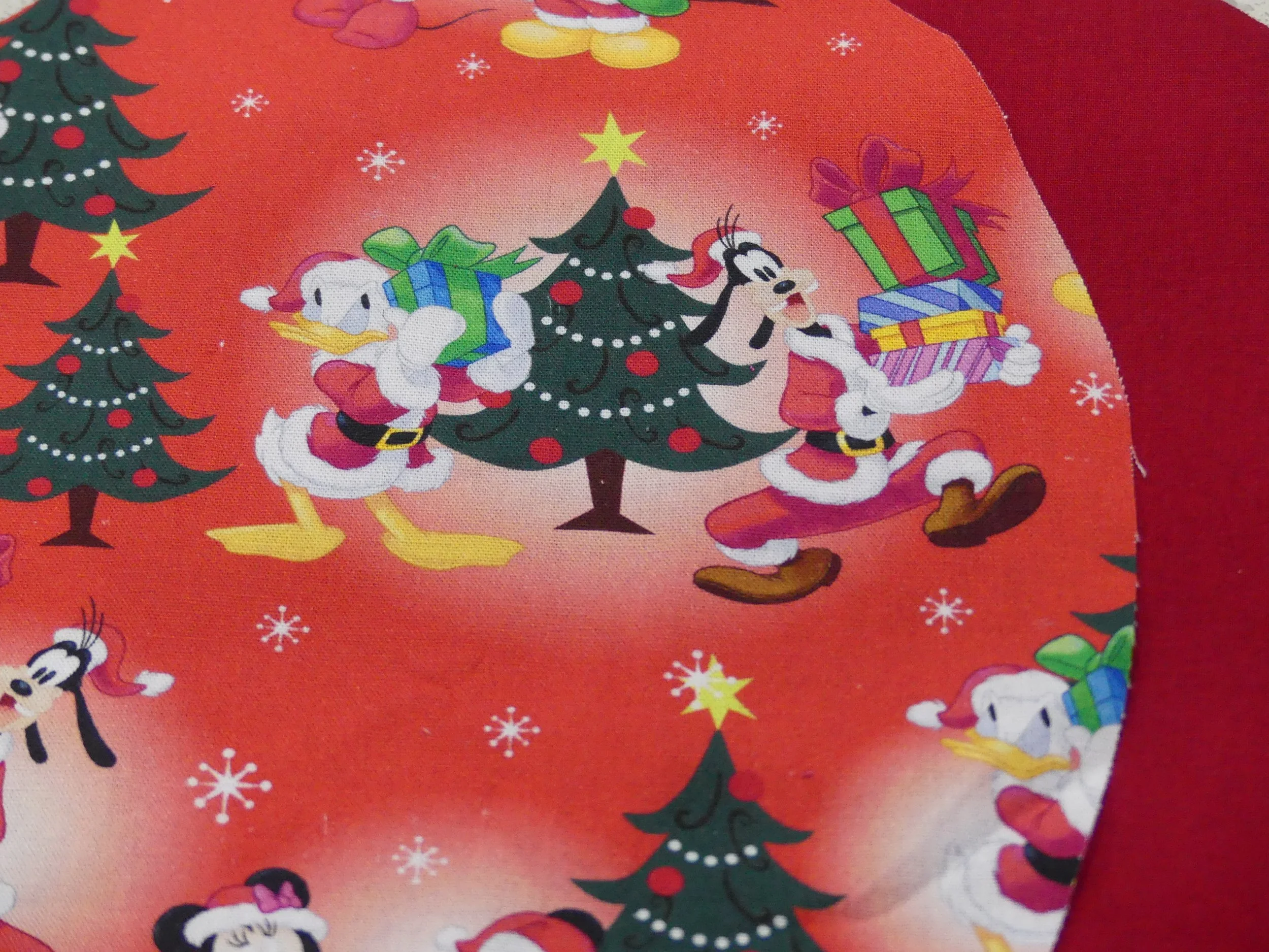 Scrub Cap - Christmas Disney Tree Red - Red