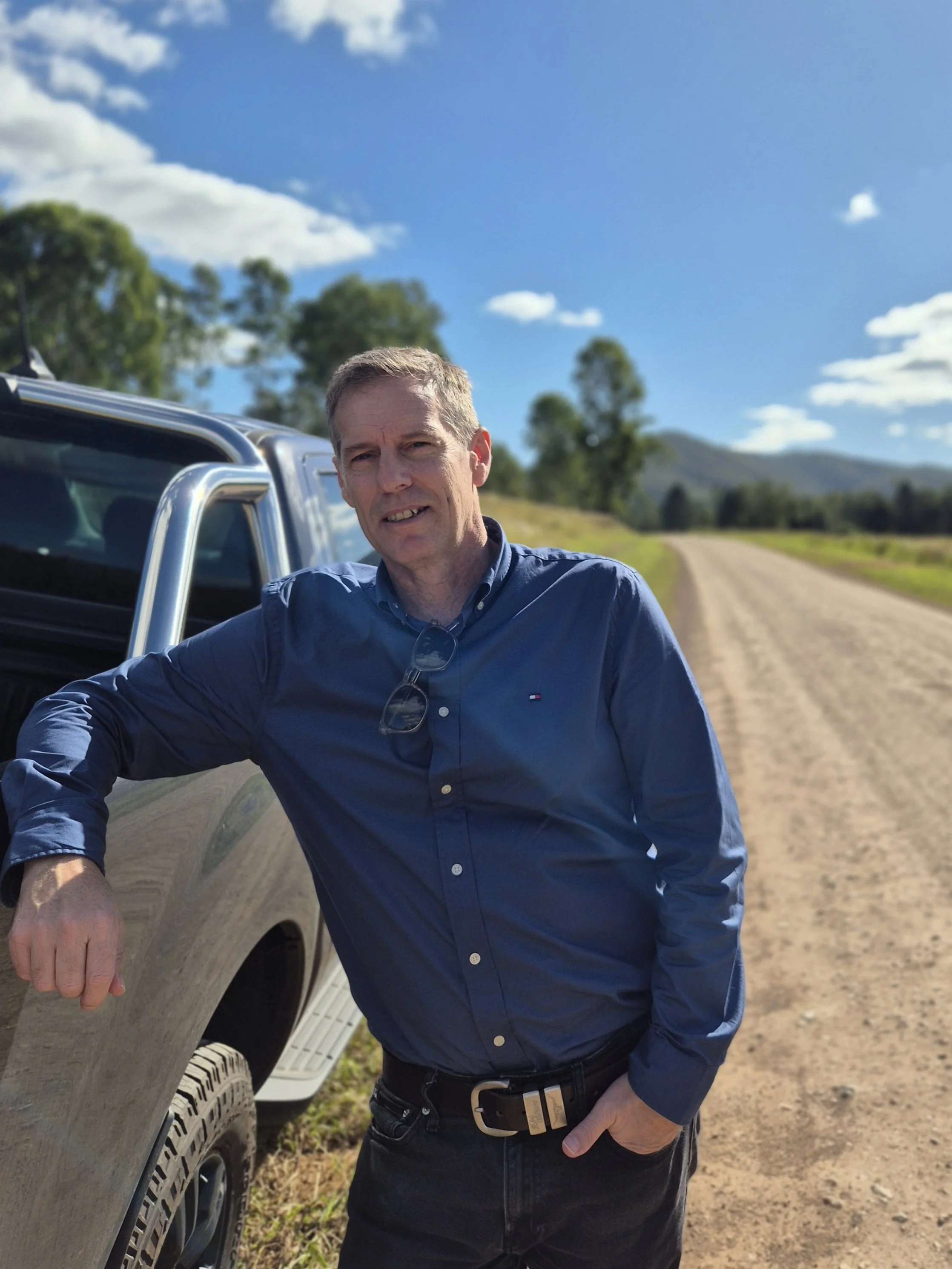 Kevin Costner lookalike selling property Noosa Hinterland regions.