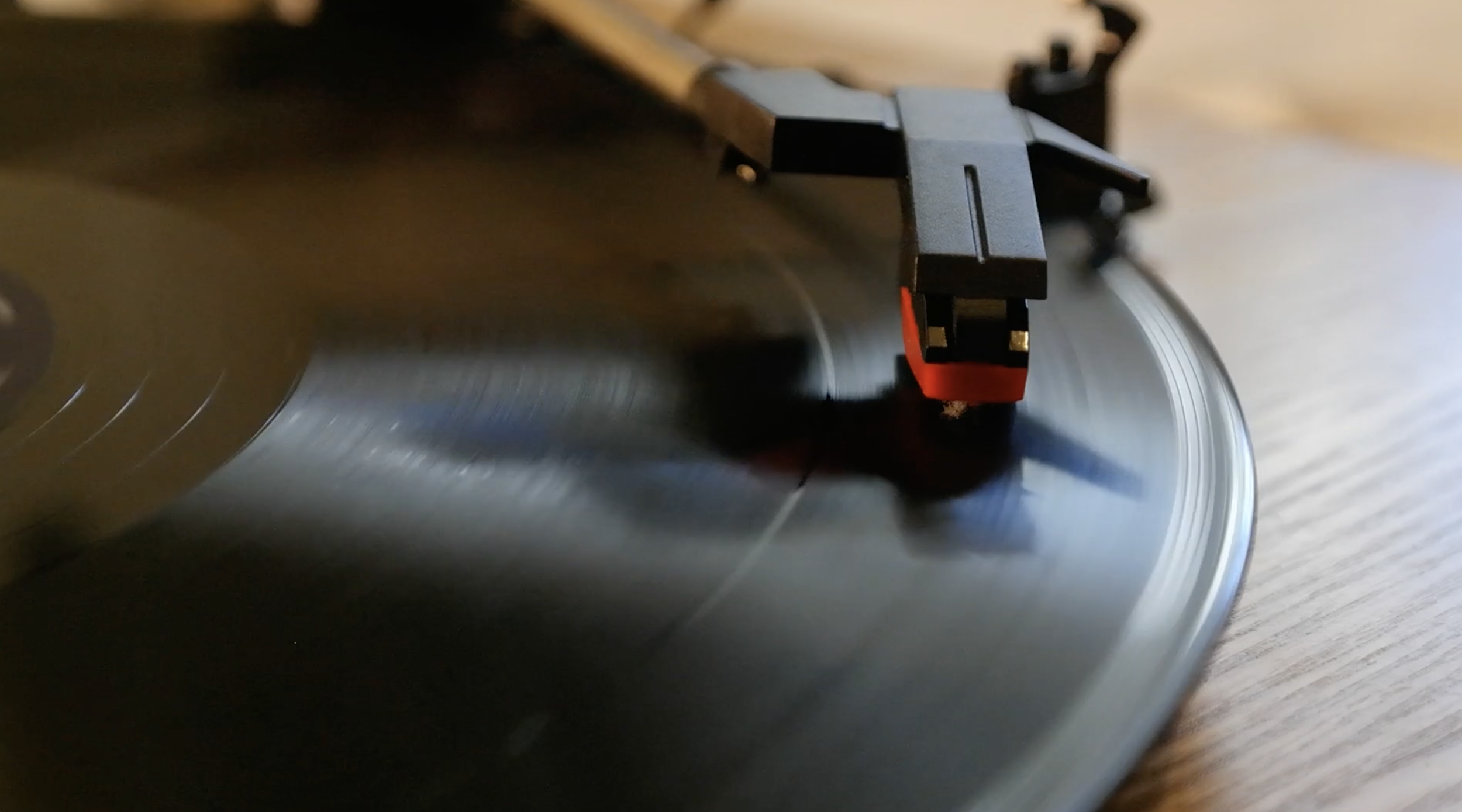 urth-vinyl-slate.png