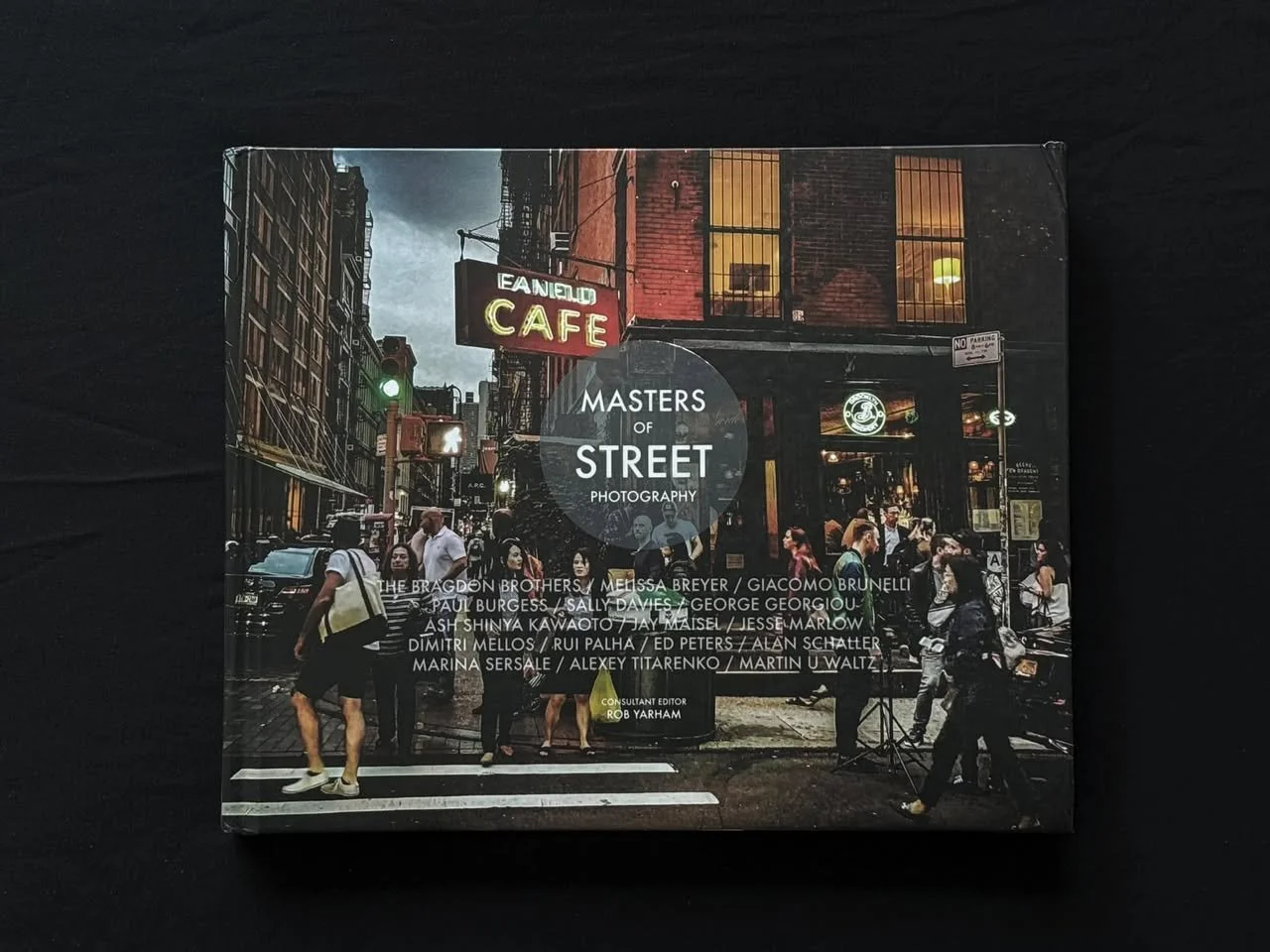 วันละเล่ม #28 Masters of Street Photography 