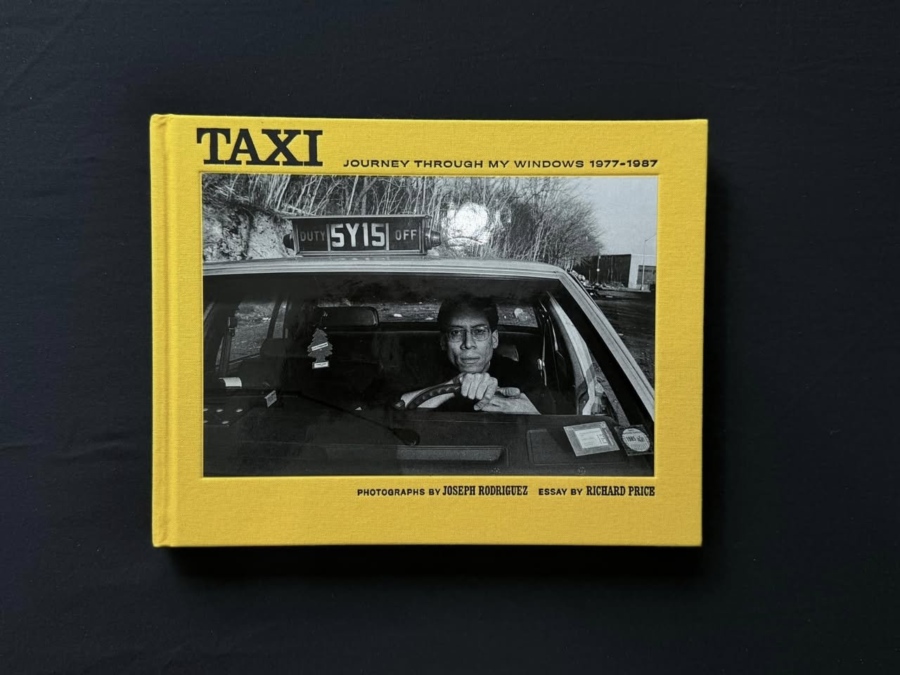วันละเล่ม #32 TAXI: Journey Through My Windows 1977–1987 By Joseph Rodriguez