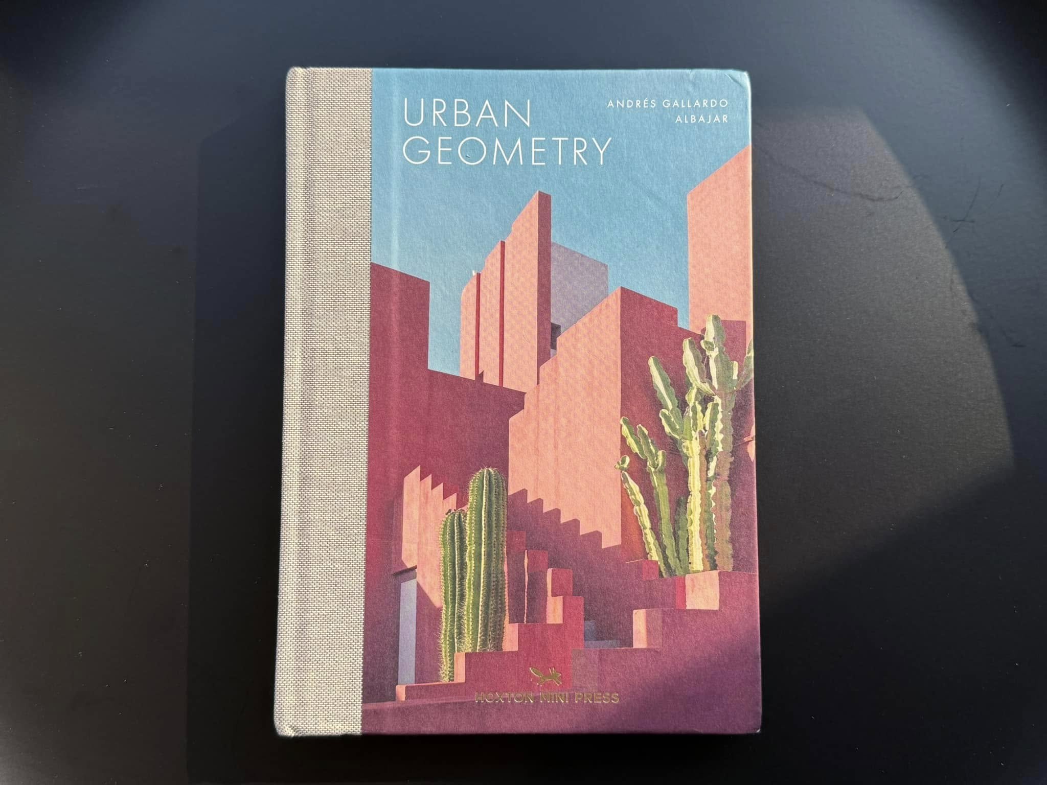 วันละเล่ม #38 Urban Geometry - Andrés Gallardo Albajar