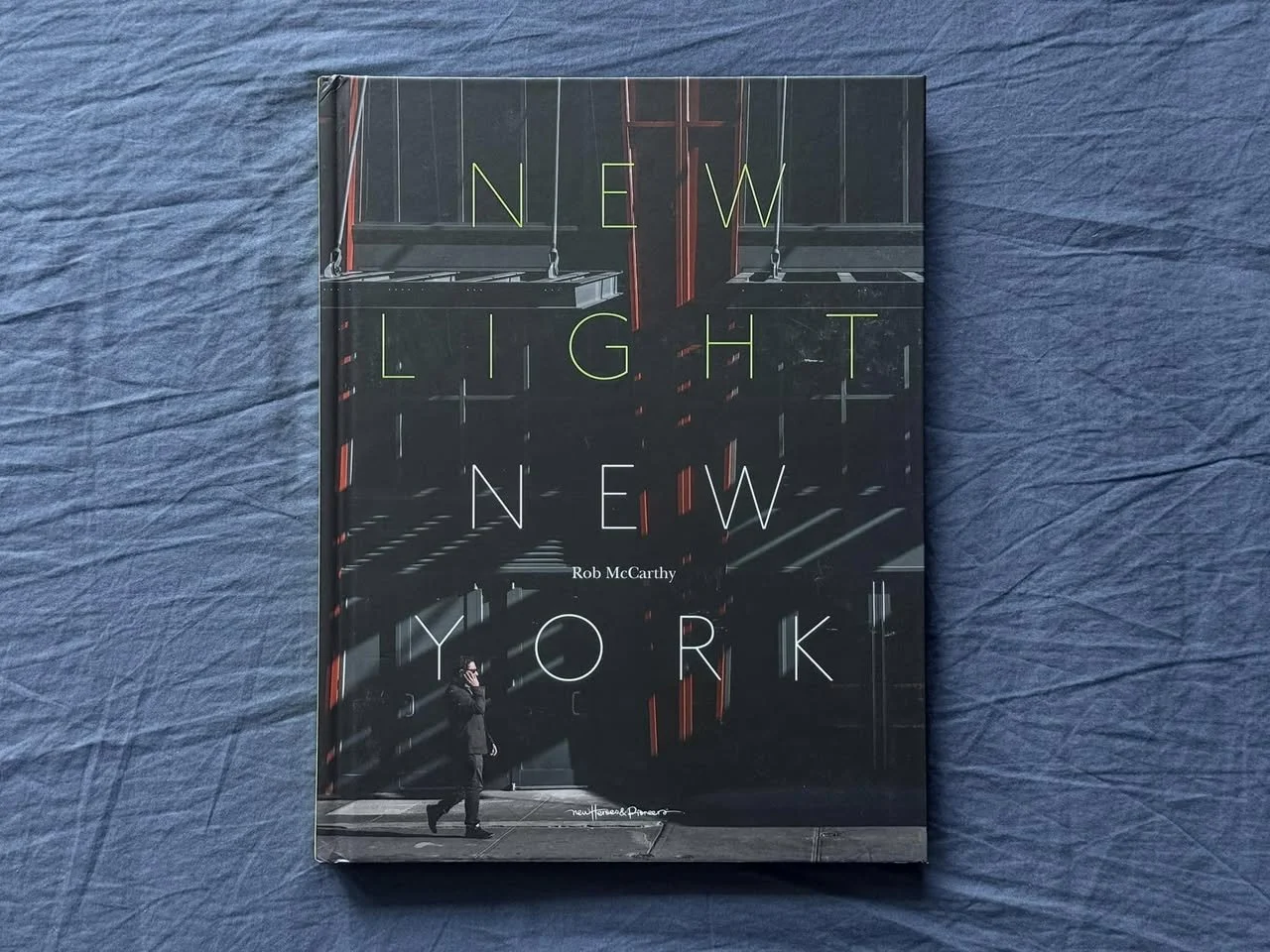 วันละเล่ม #62 New Light: New York - Rob McCarthy