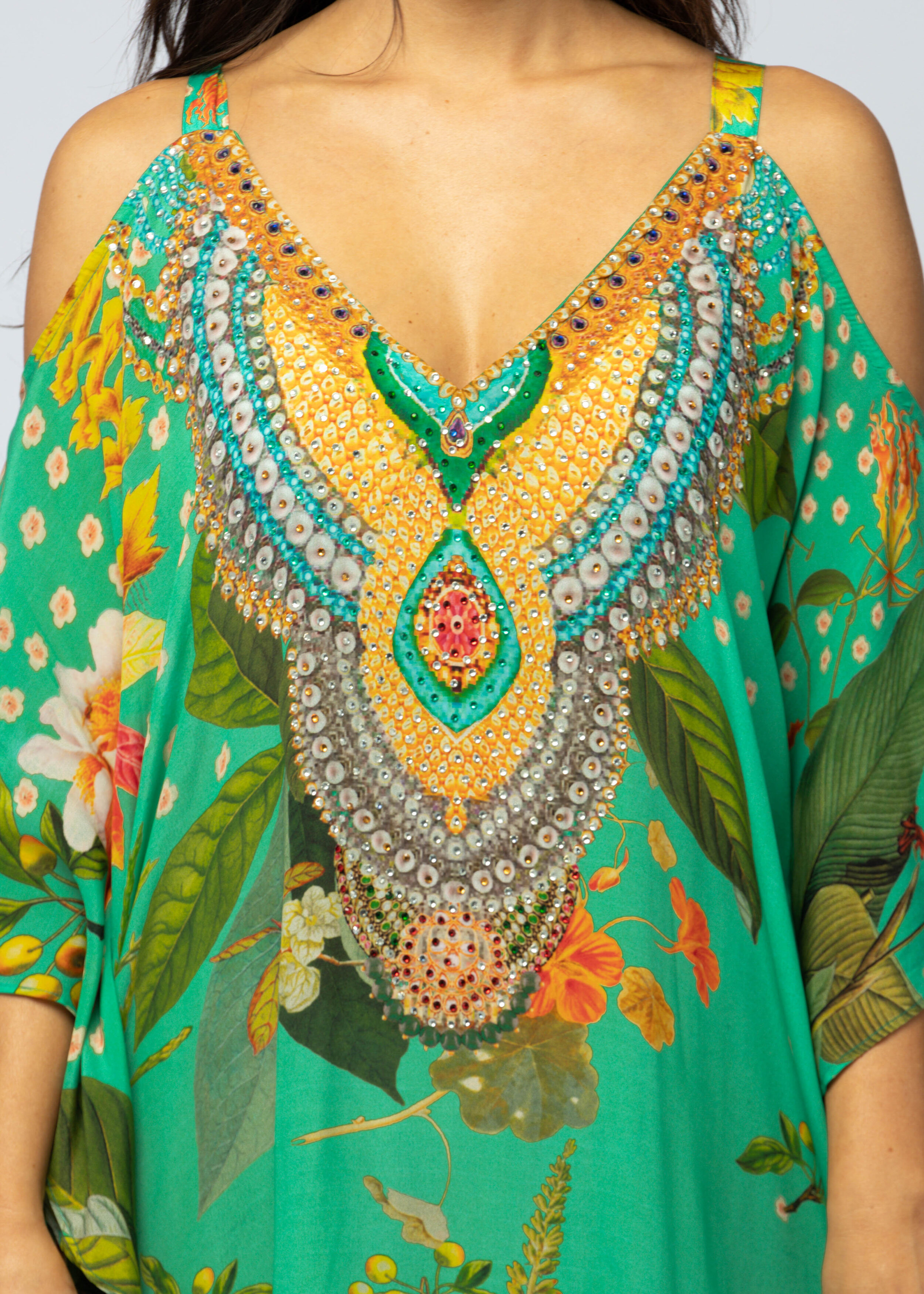 Heni_Kaftans_-70_final.png
