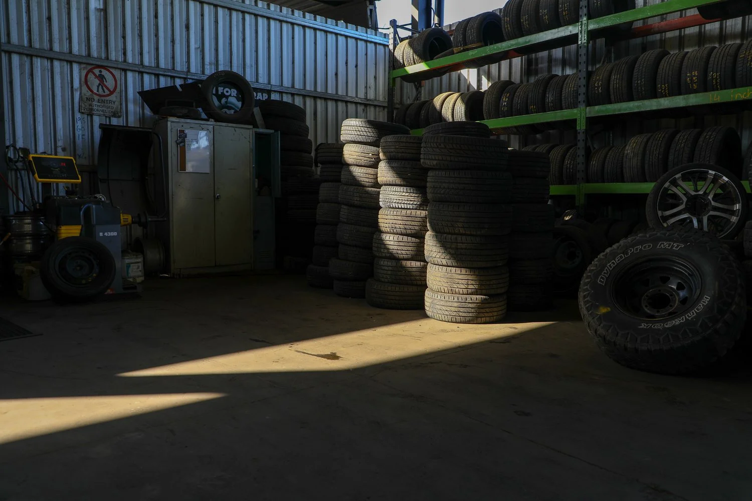RAW_METAL_CORP_130.jpg