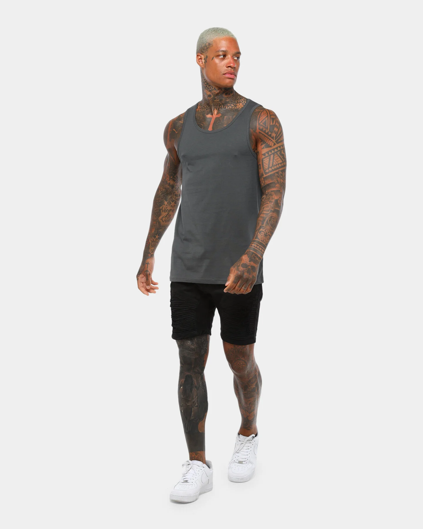 Lowdown-charcoal_normal_00045.jpg