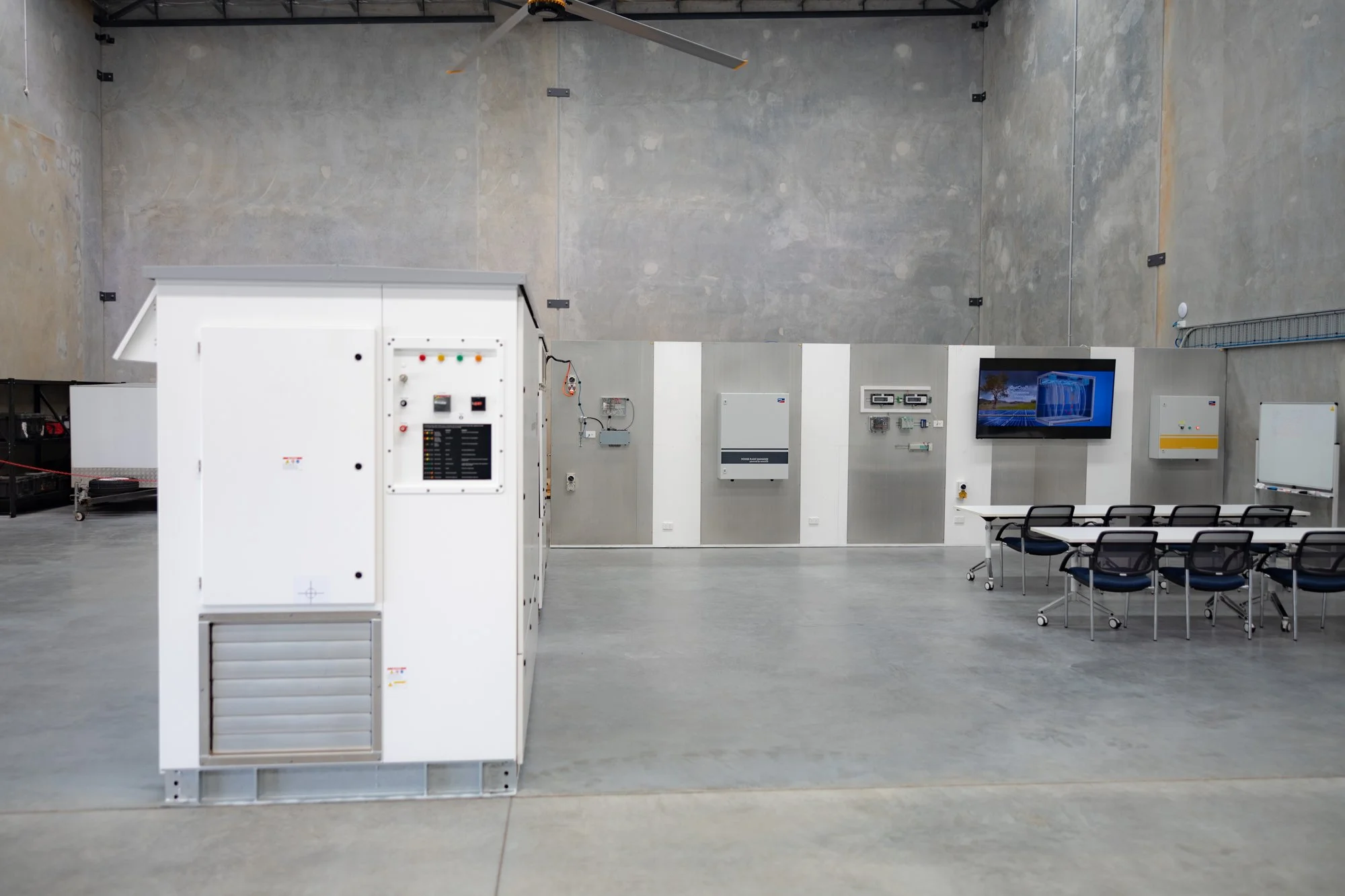 mmyystudios - workplave pjoo00003.jpg
