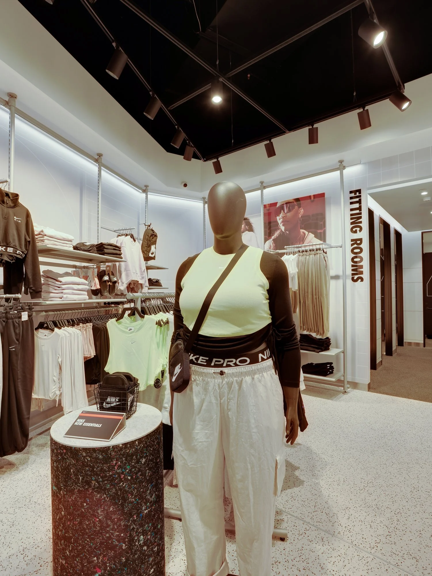 H86studios-nike-pacififair-12.jpg
