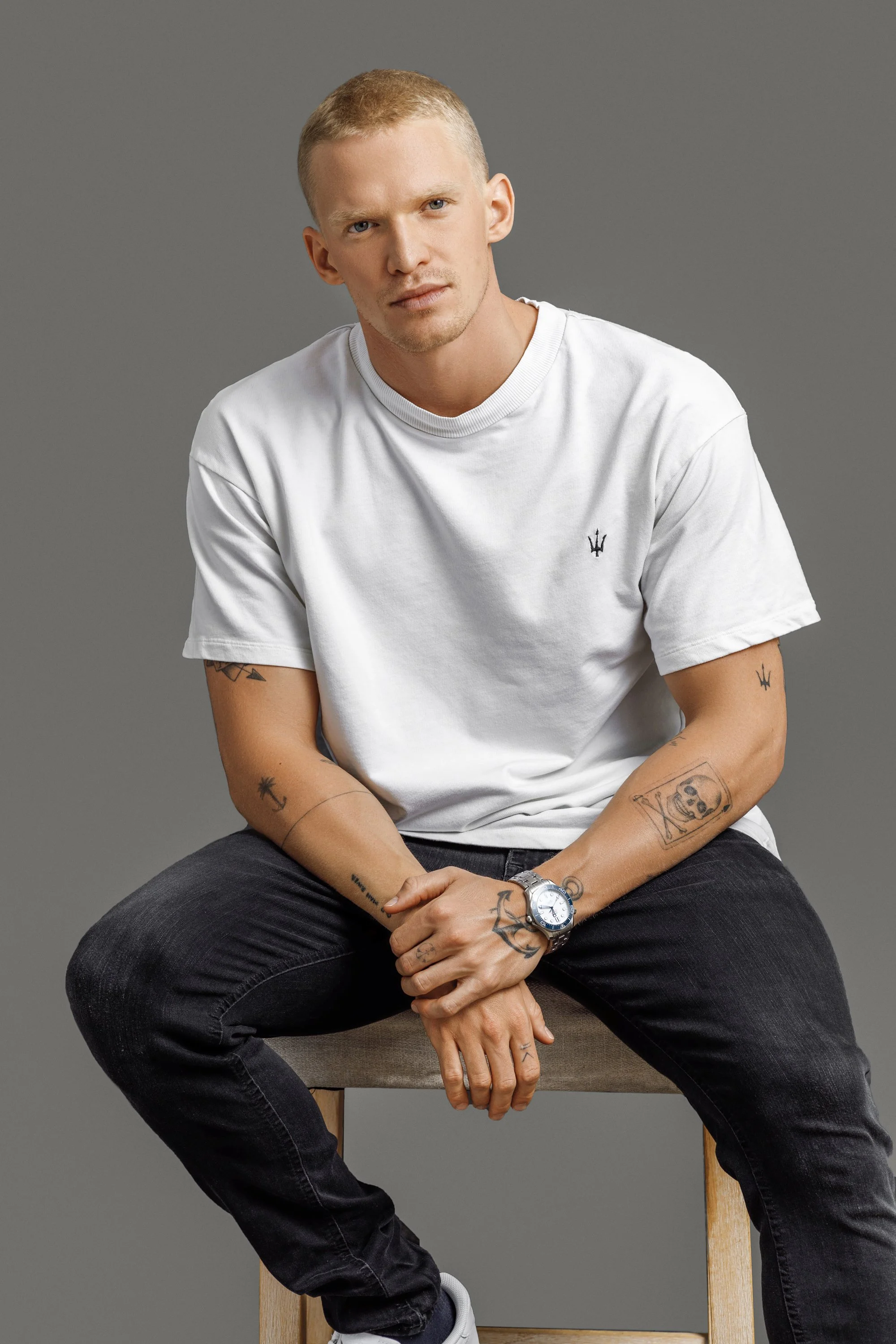 H86 Studios-CodySimpson-StandUp1 copy_1.jpg