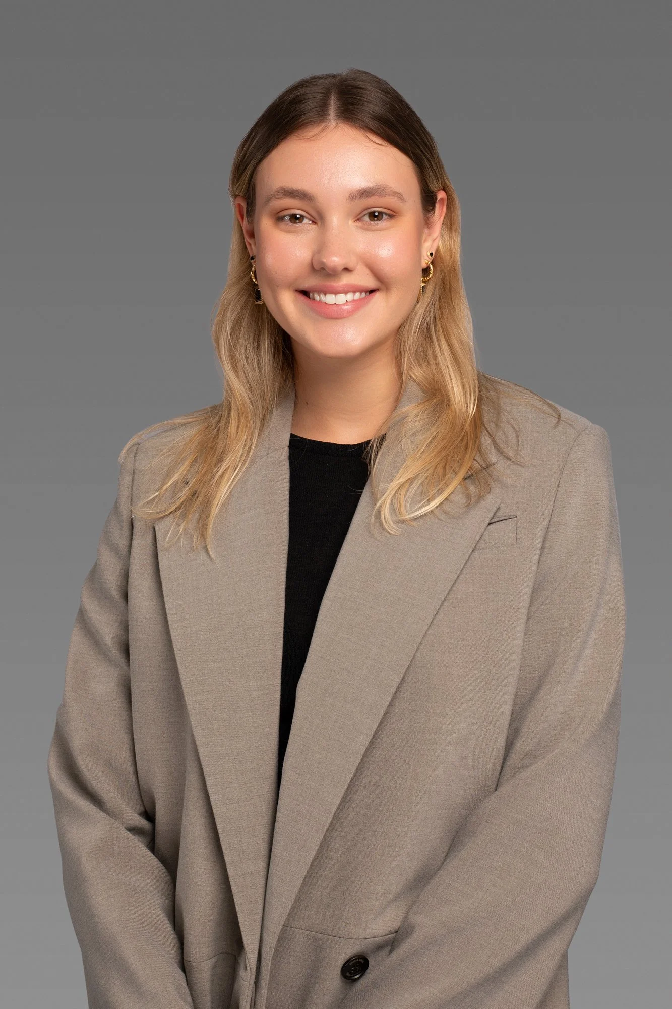 designer headshots professional photography services for corporate headshots photography - Onicom Media00004.jpg