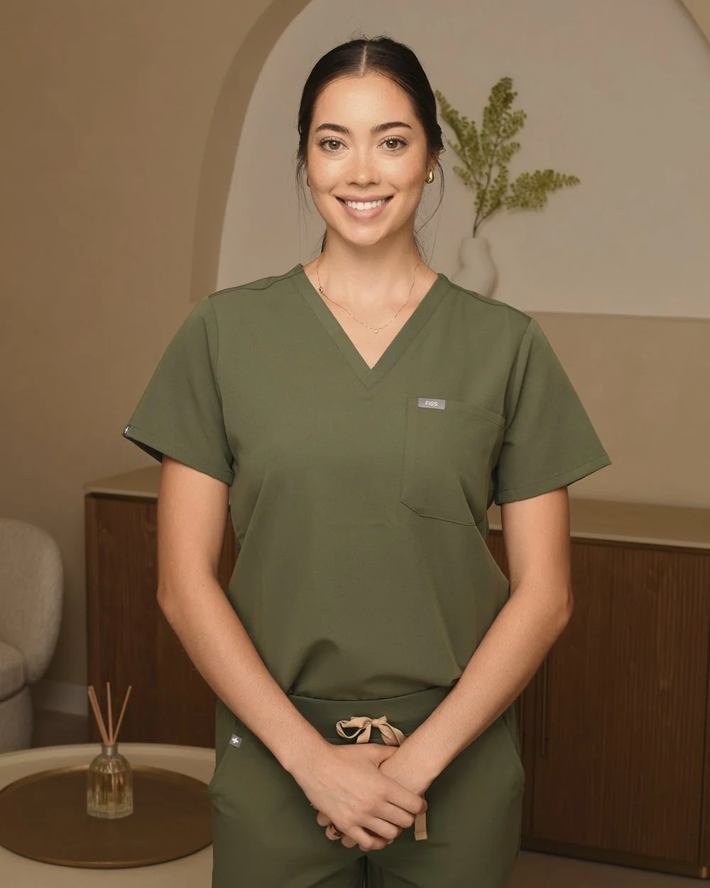 DERM_drmitchrobinson_dermatology_TEAM_clinician1.jpg