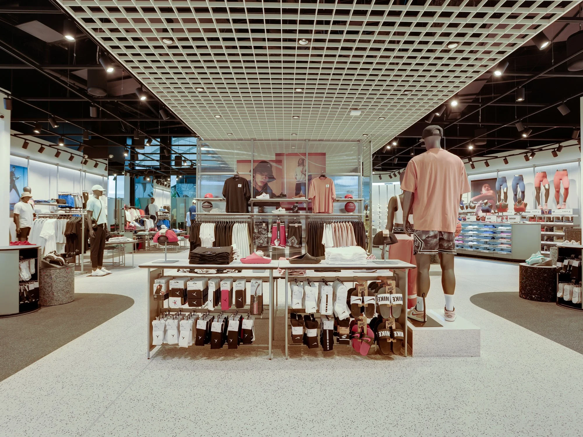 H86studios-nike-pacififair-10.jpg