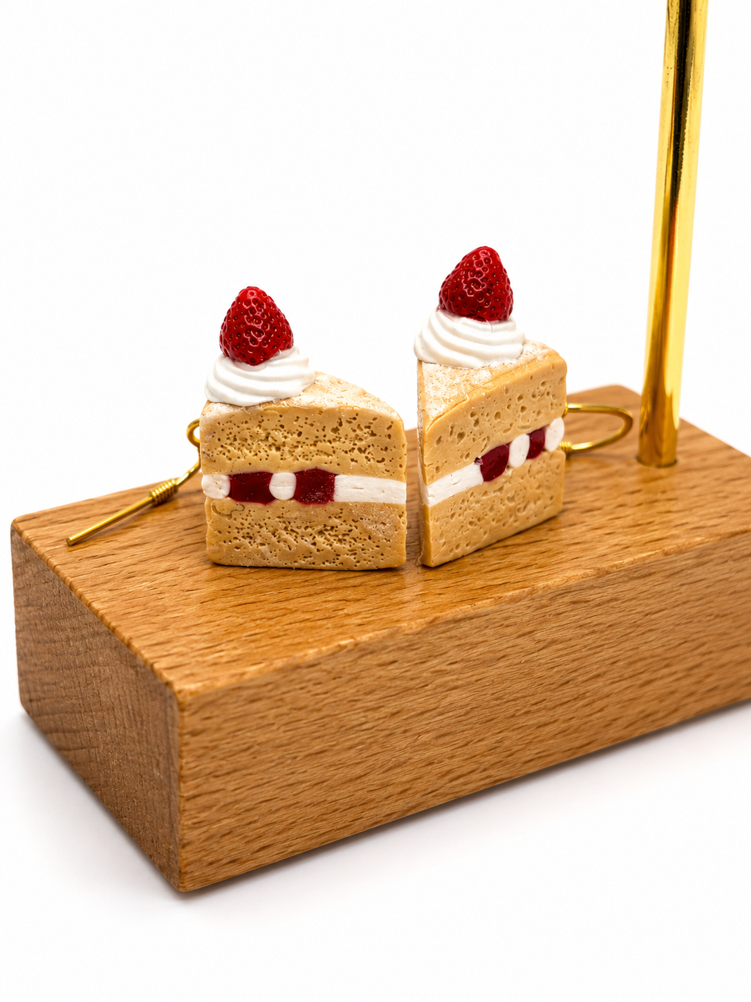 Strawberry Sponge Cake