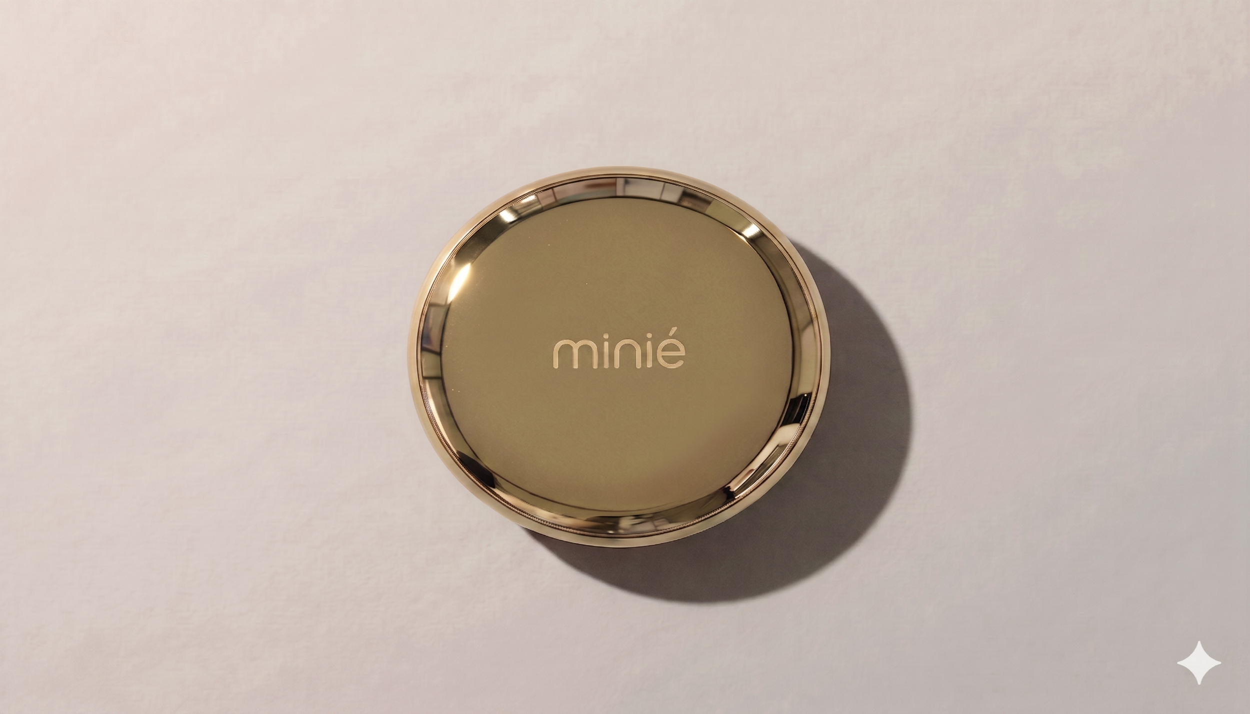 Minié Sun-Touched Cushion Bronzer