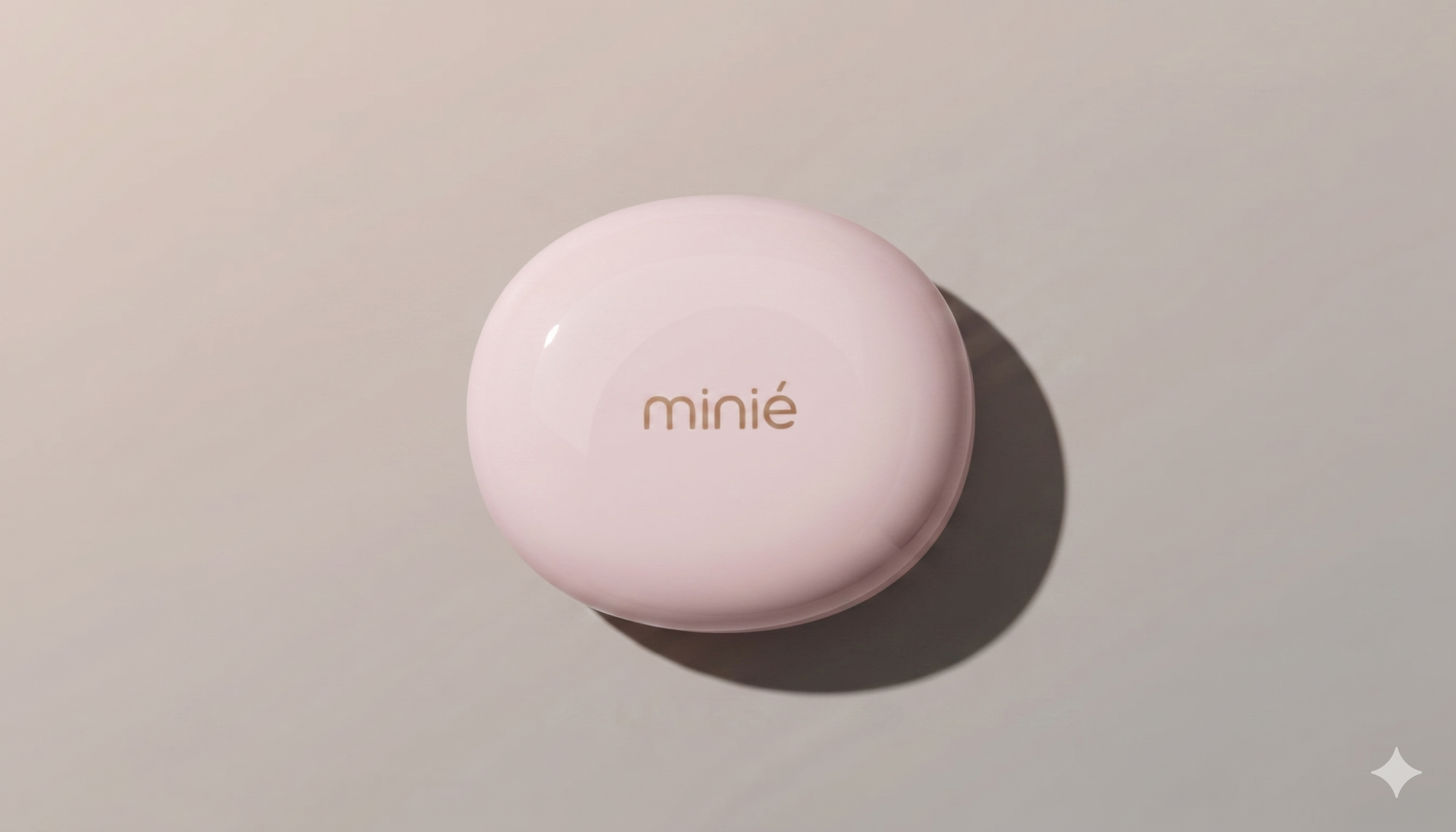 Minié Refreshing Glass Cushion