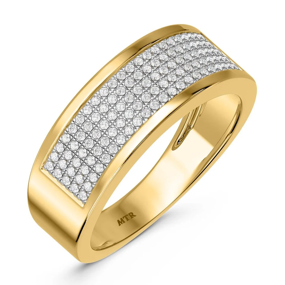 Elegant heart ring with matching bands
