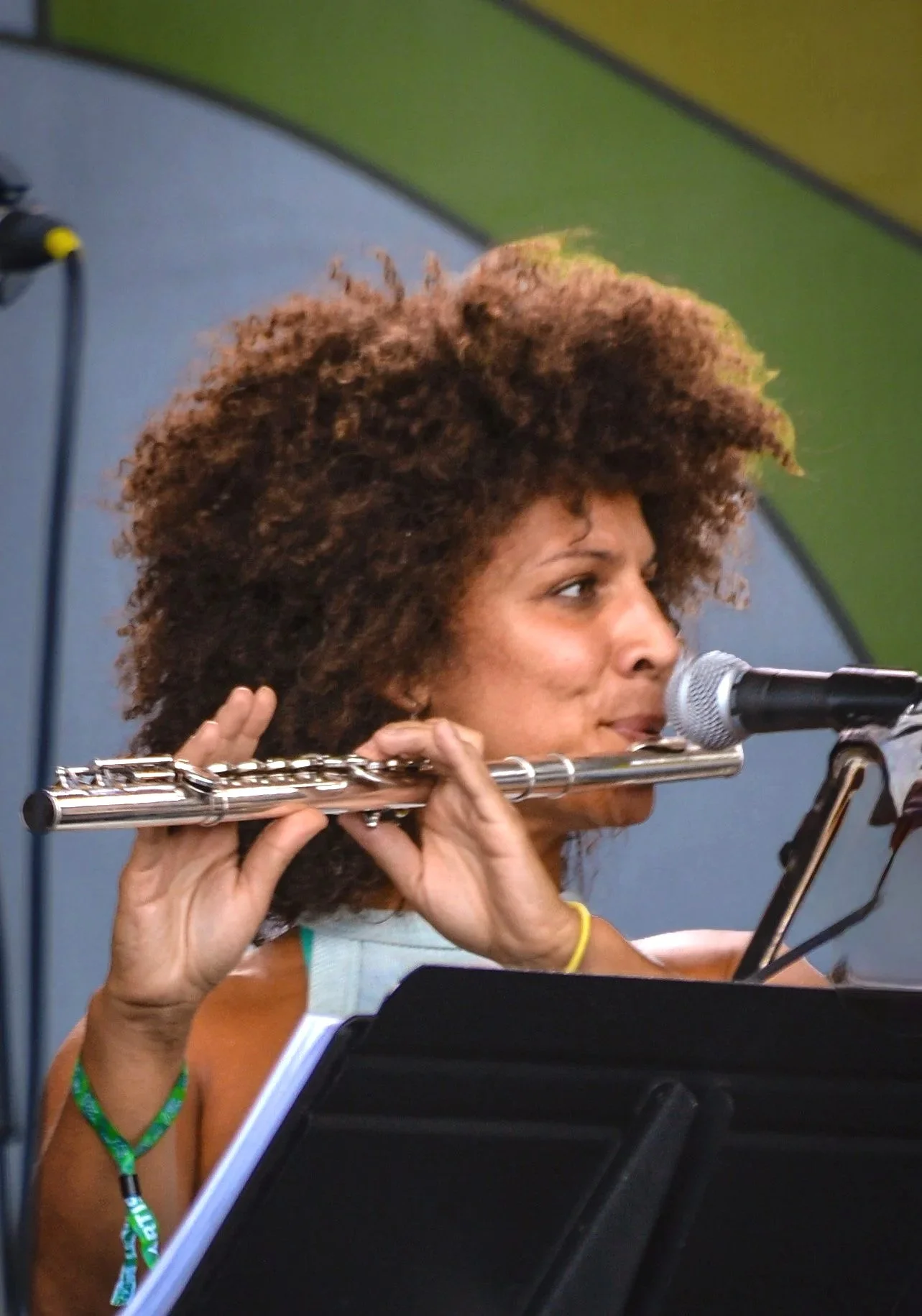 FLUTE+LADY.jpg