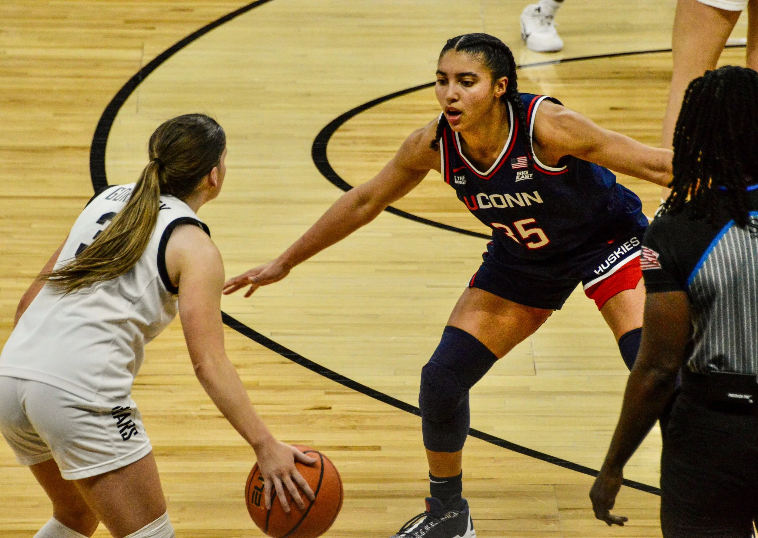 Lady Husky Defense 2.jpg
