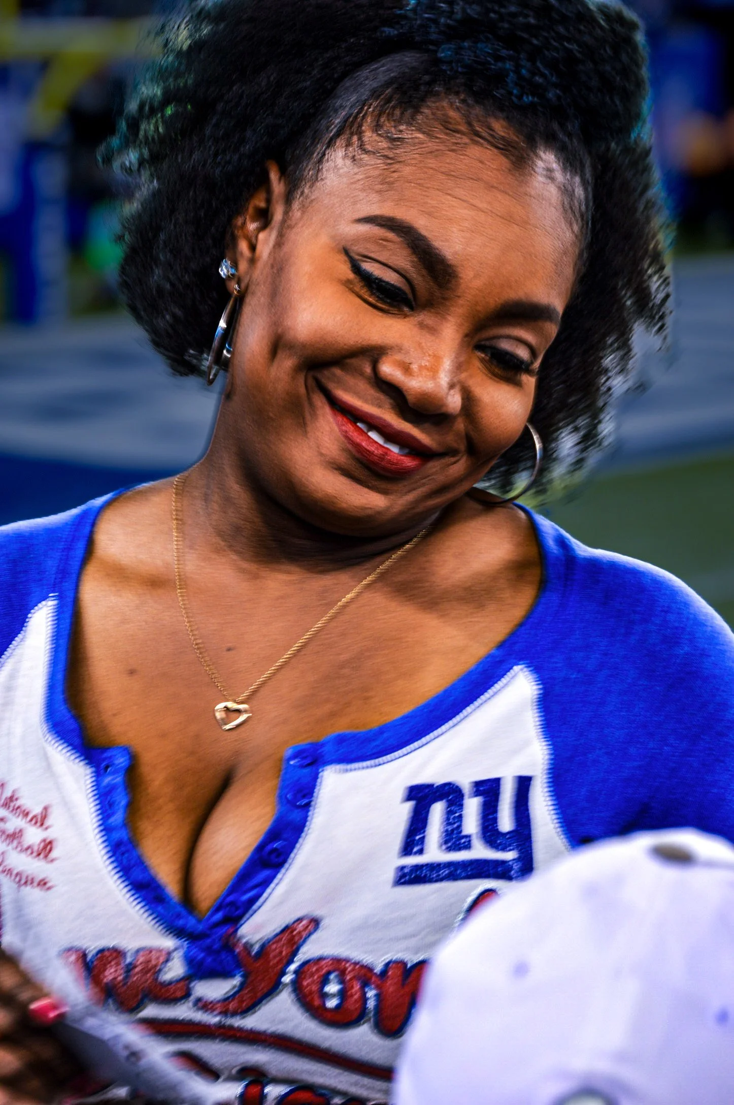 GIANTS BUSTY FAN-1.jpg