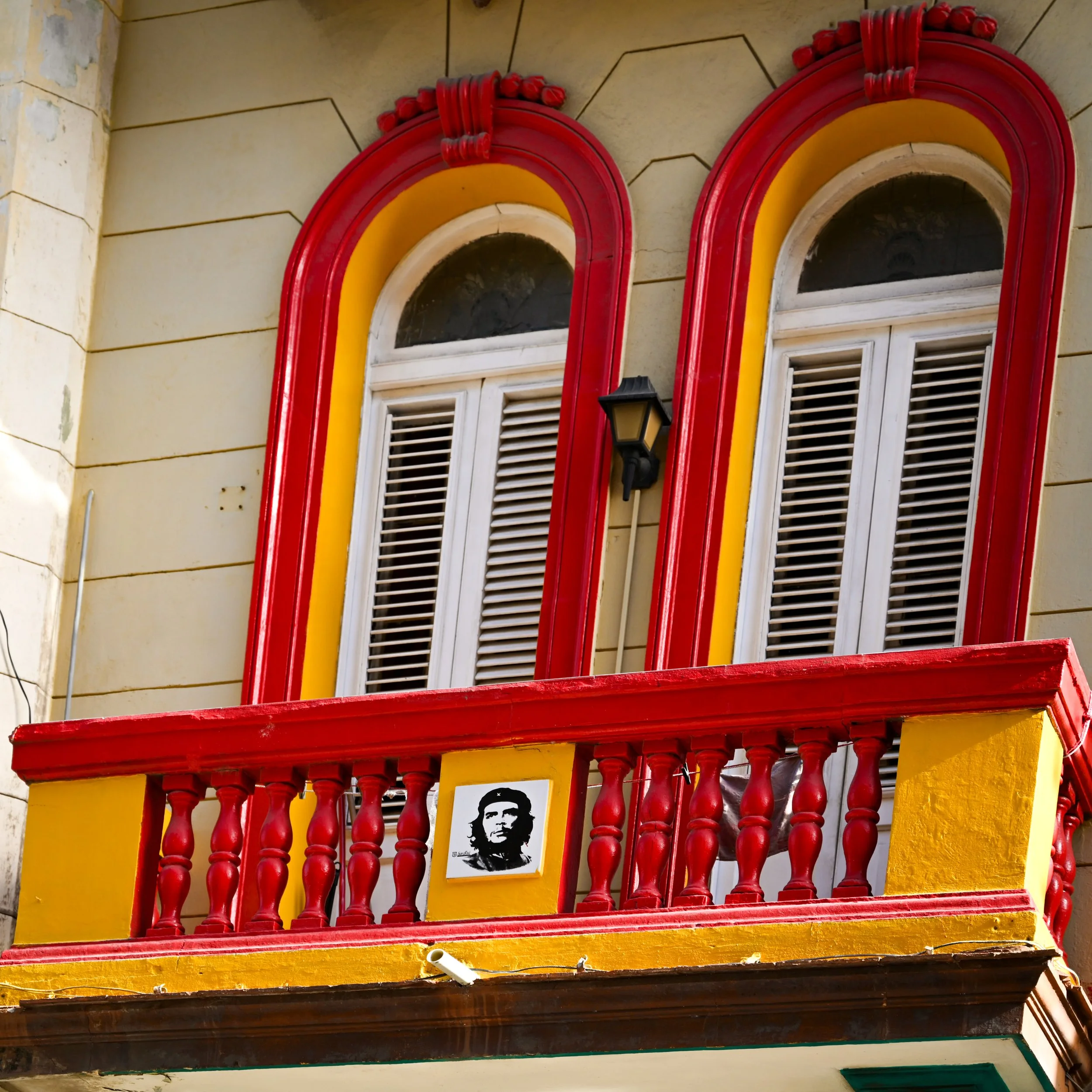 Che Red Porch.jpg