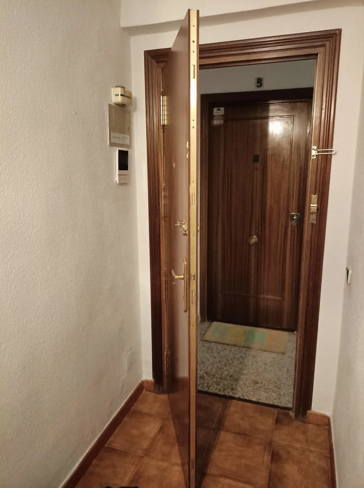 Apertura de puertas con y sin rotura
