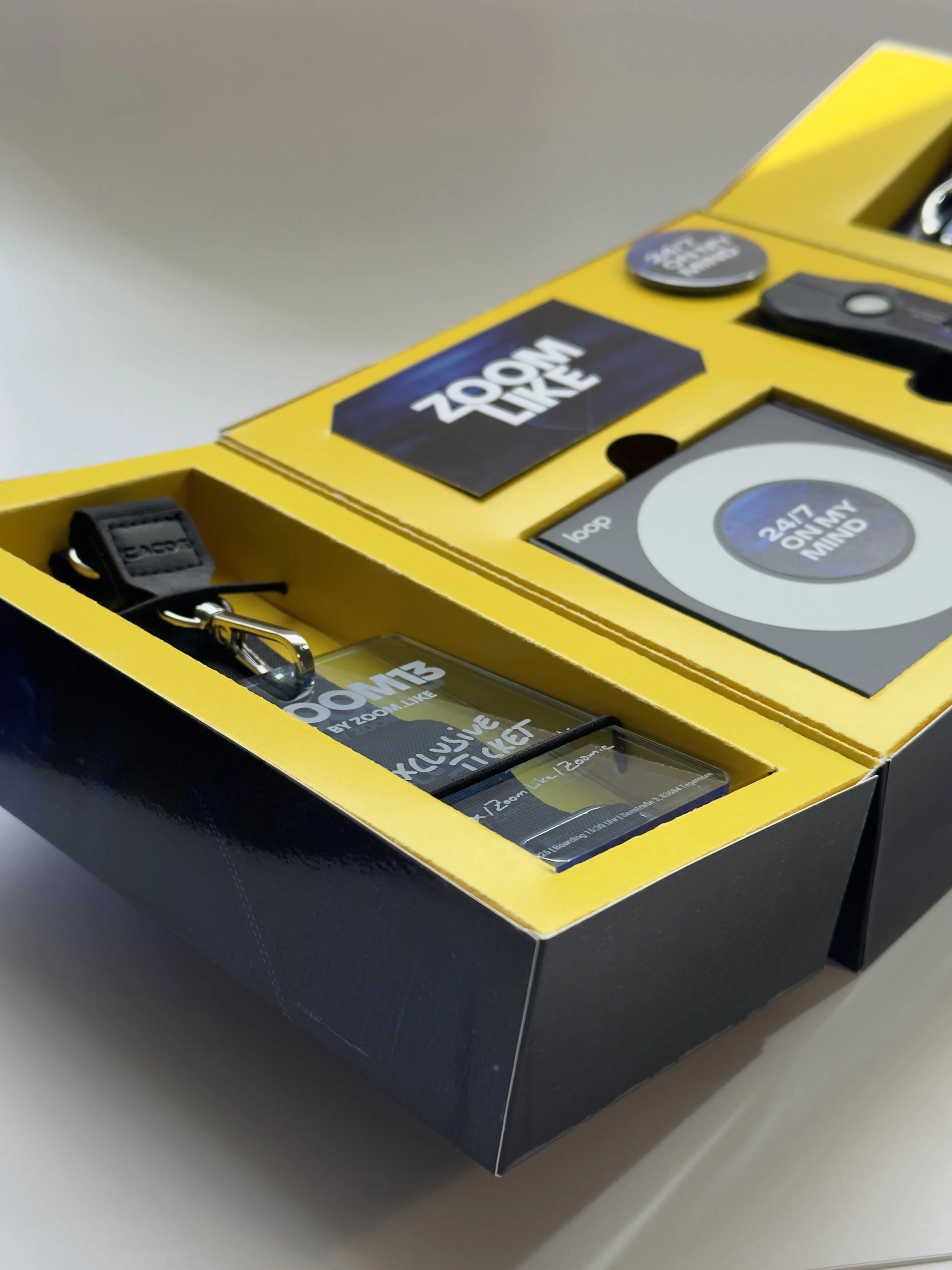 Artist Branding & Packaging Design zum Single Release von '24/7 On My Mind'