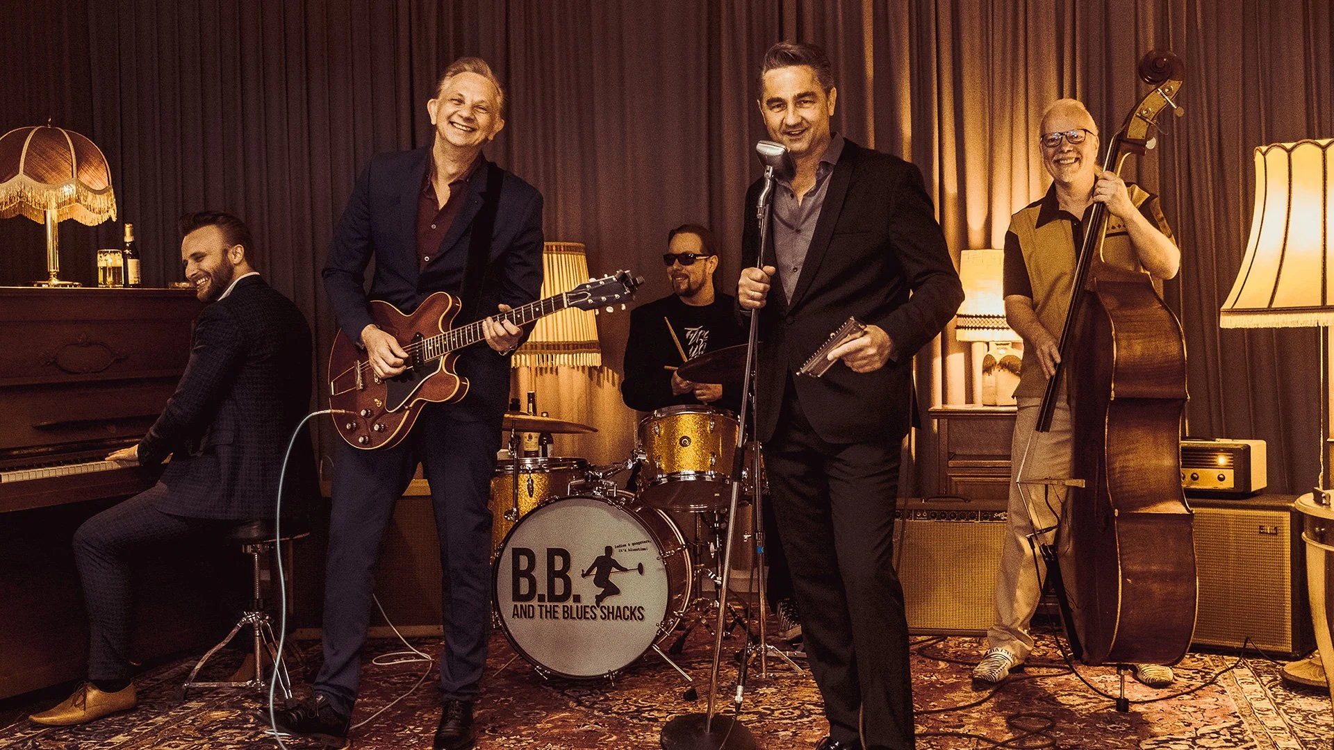 BB &amp; The BLUES SHACKS