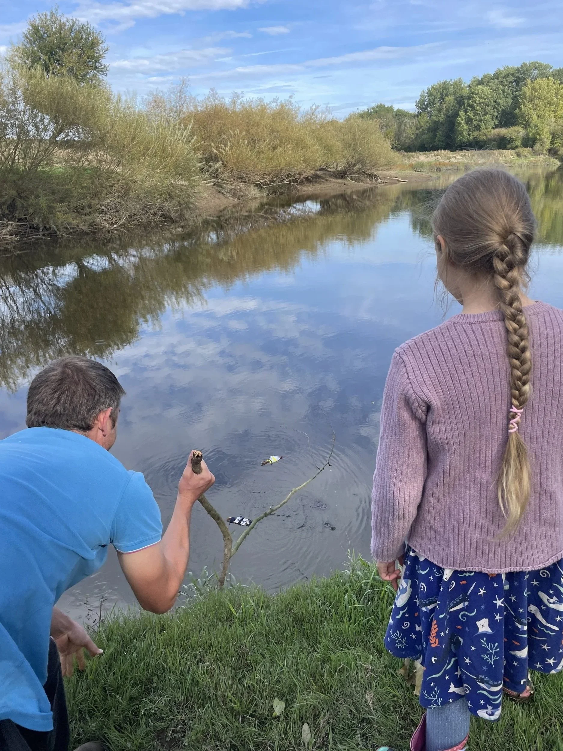 Floating rafts down the river severn