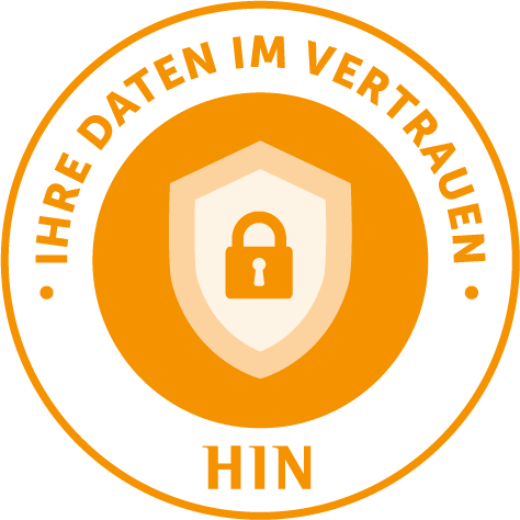 Rundsiegel mit einem Sicherheitsschloss in der Mitte und dem Text 'Ihre Daten im Vertrauen' und 'Hin' in orangefarbenen Buchstaben auf Weiß und Orange.