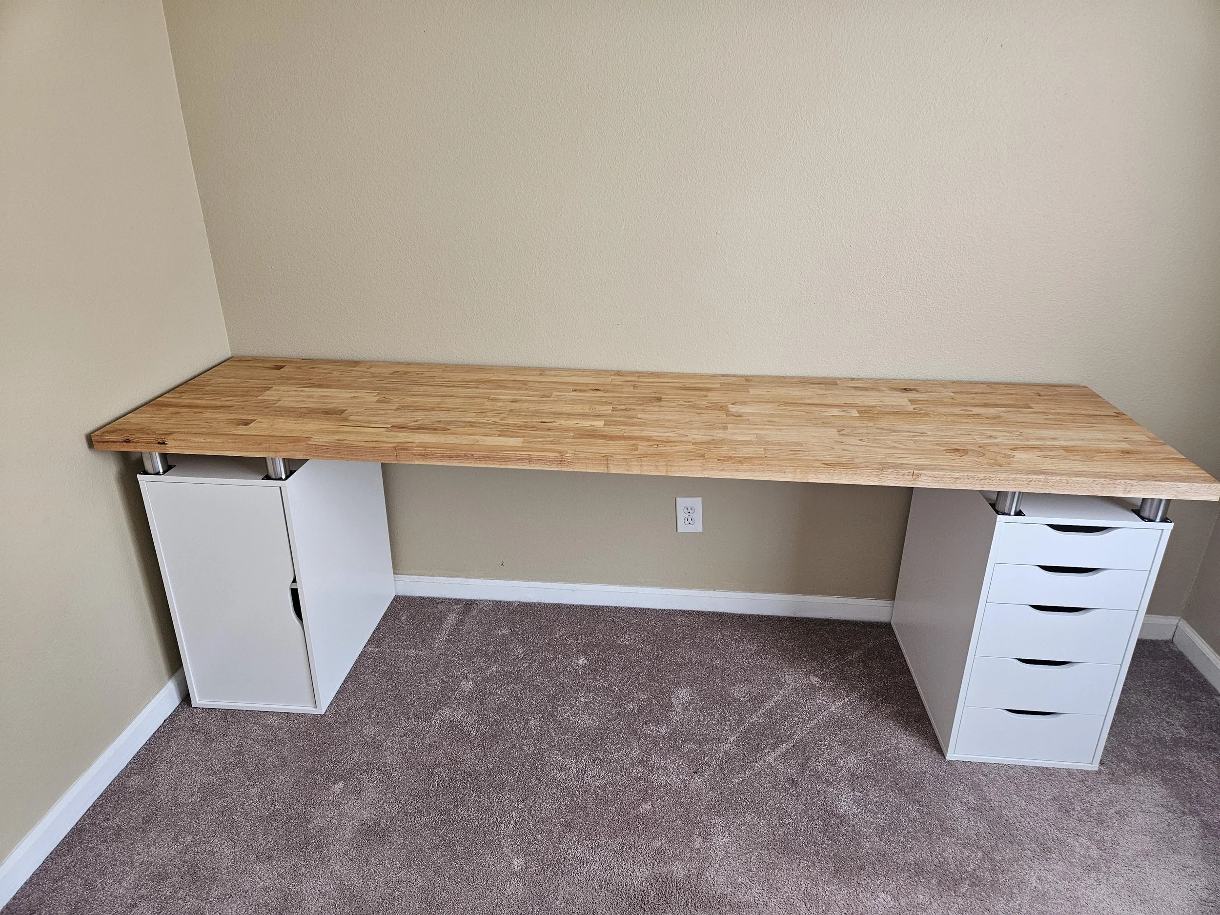 alex-desk-build-v0-wn013gjzjrie1.jpg