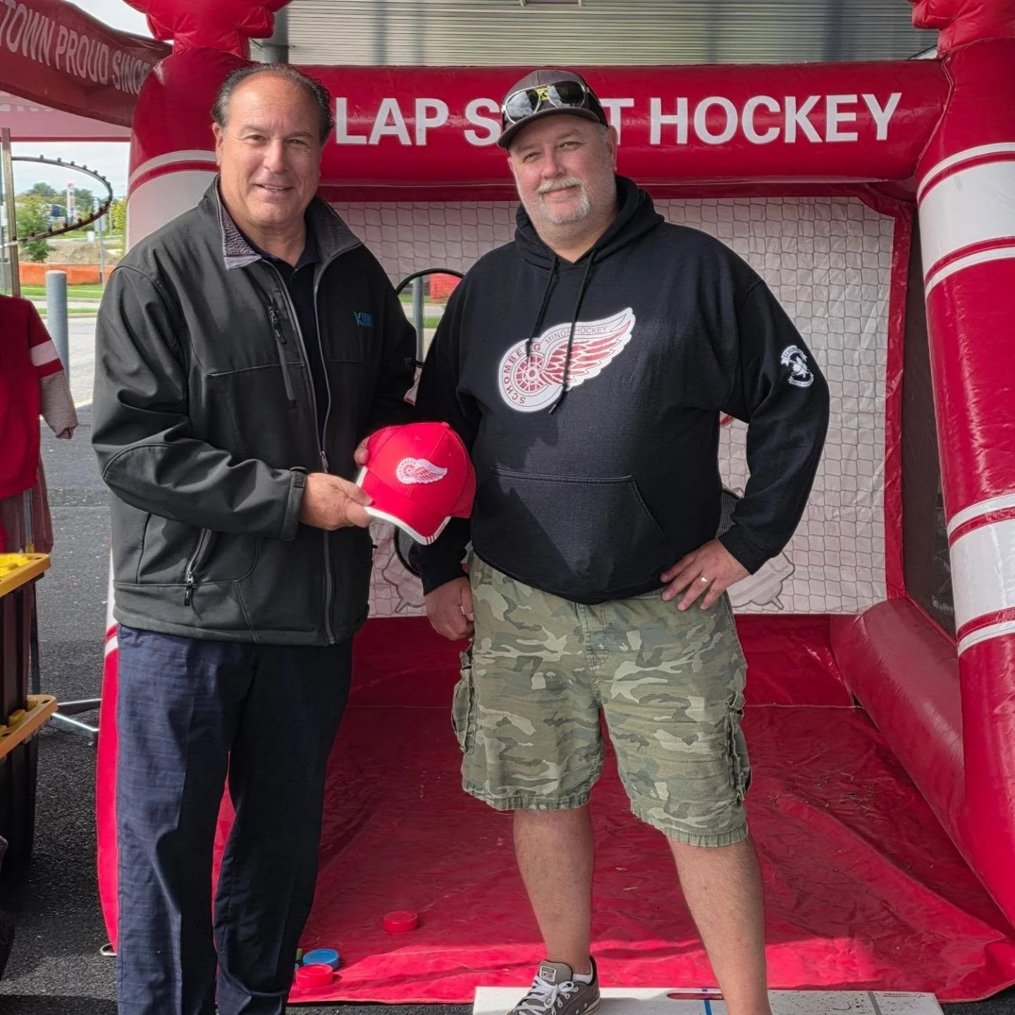 Welcome back barbecue on now at the Trisan Centre hosted by @schombergredwings
