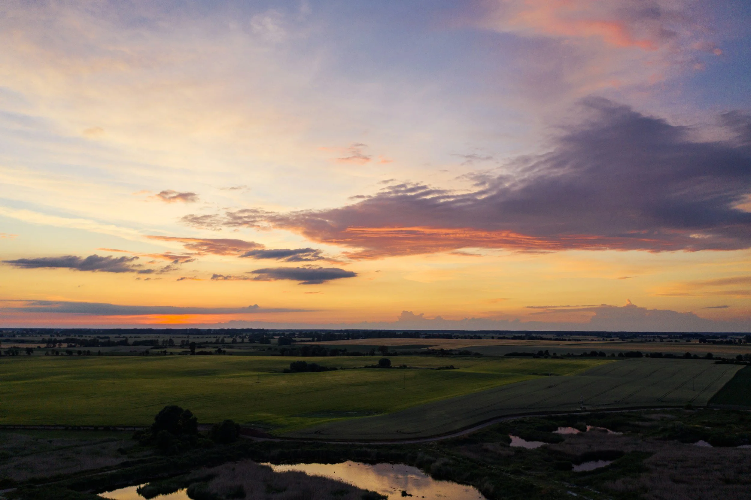 unsplash-image-AaB32vv4mik.jpg