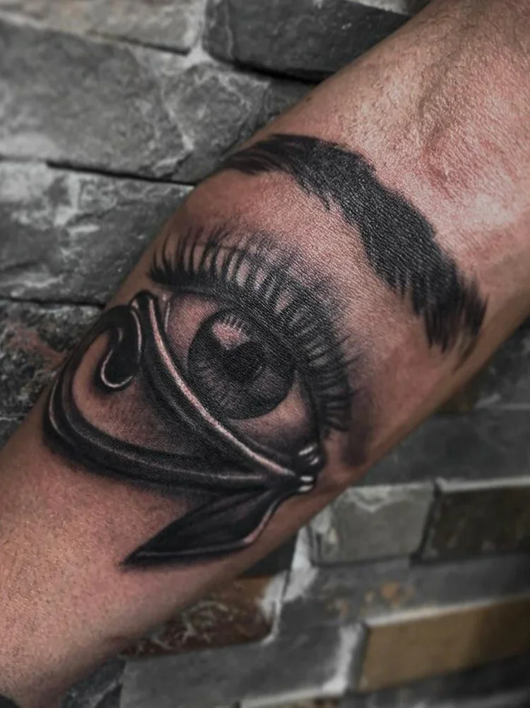 Taydo tattoo artist photo 4.webp