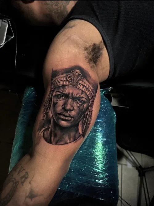 Laurence tattoo artist photo 12.webp