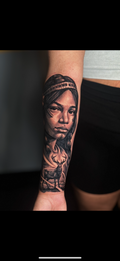 Outlaw tattoo artist photo 16.webp