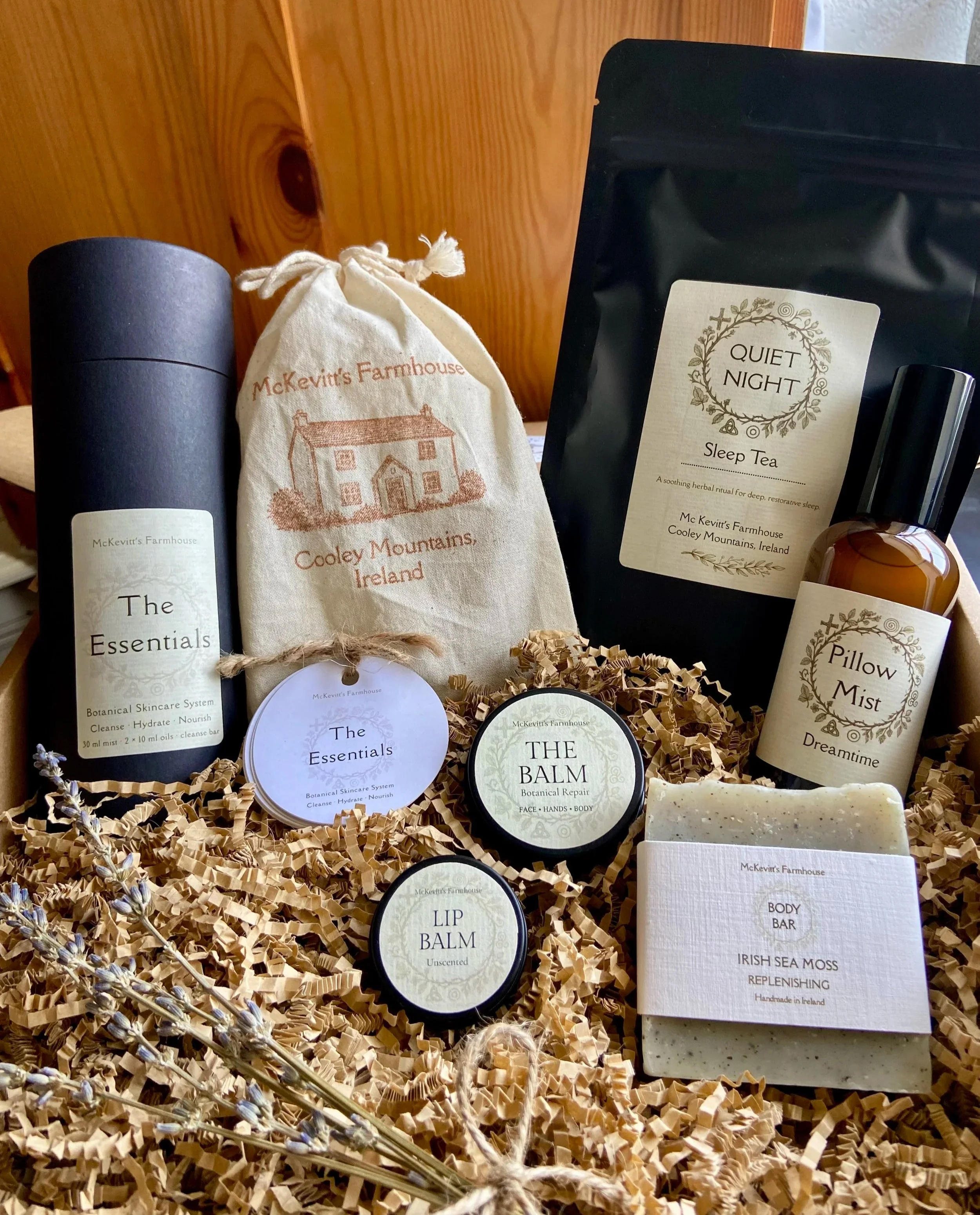 Céad Míle Fáilte — The Irish Welcome Box.