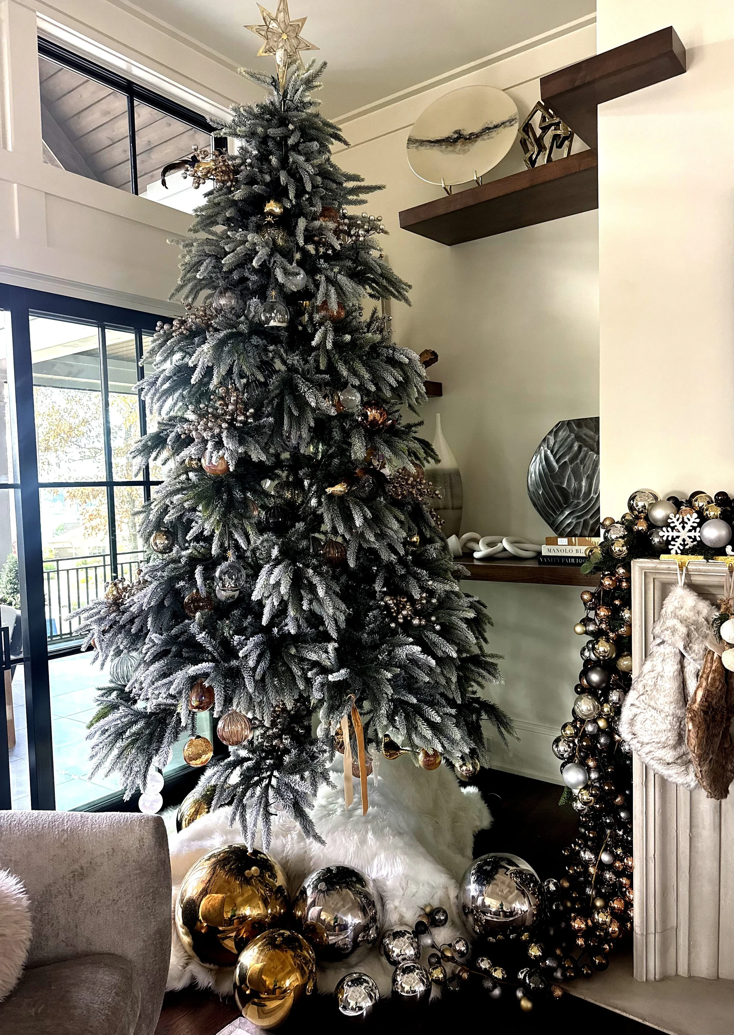 The Elevated Holiday Home: How to Decorate for Christmas Like a Designer