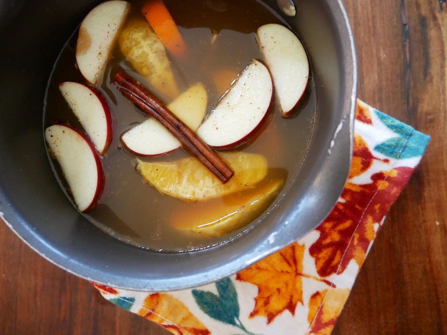 Mulled cider in a pot above.jpg
