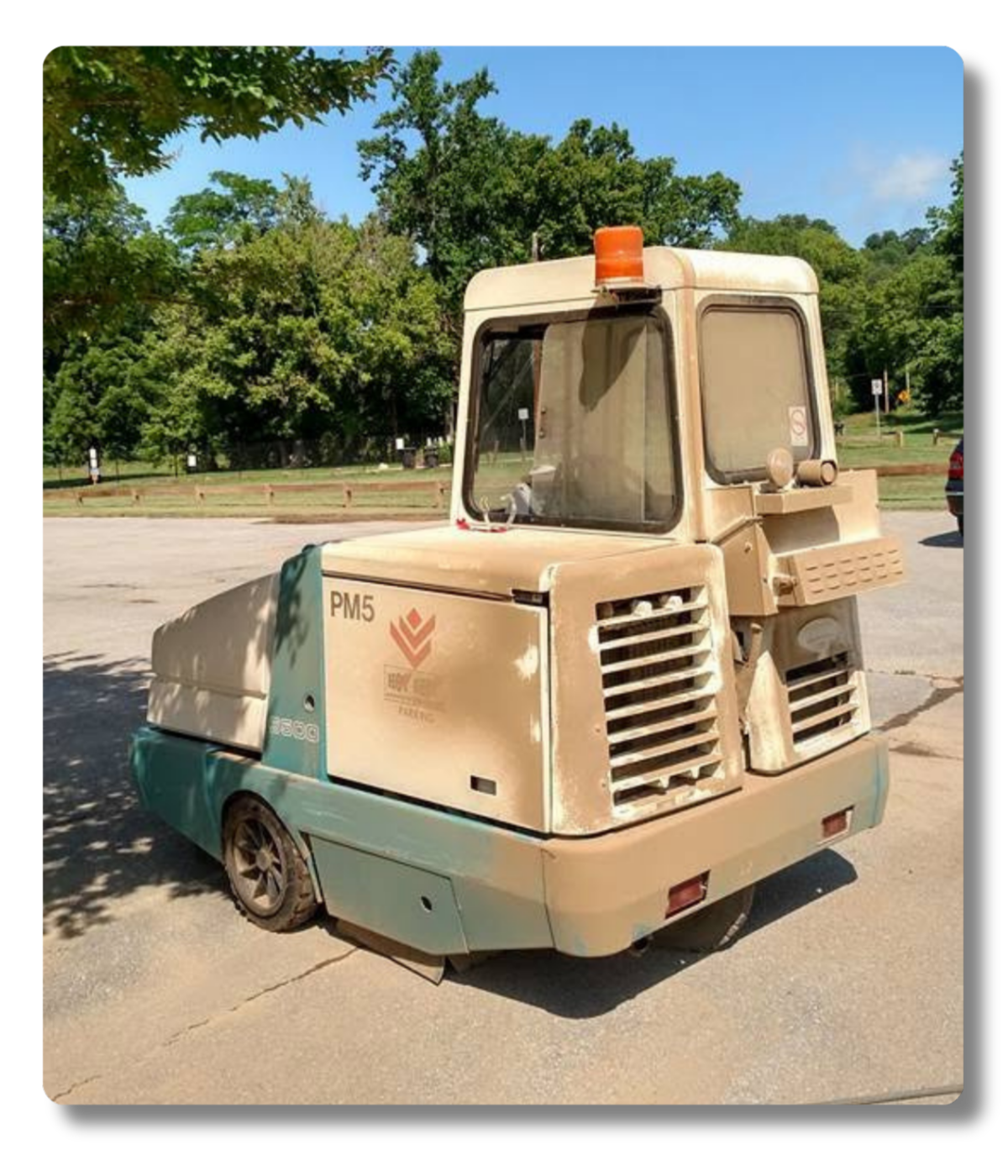 Commercial fleet washing before - Hot Shot Pressure Washing Salem and Roanoke VA