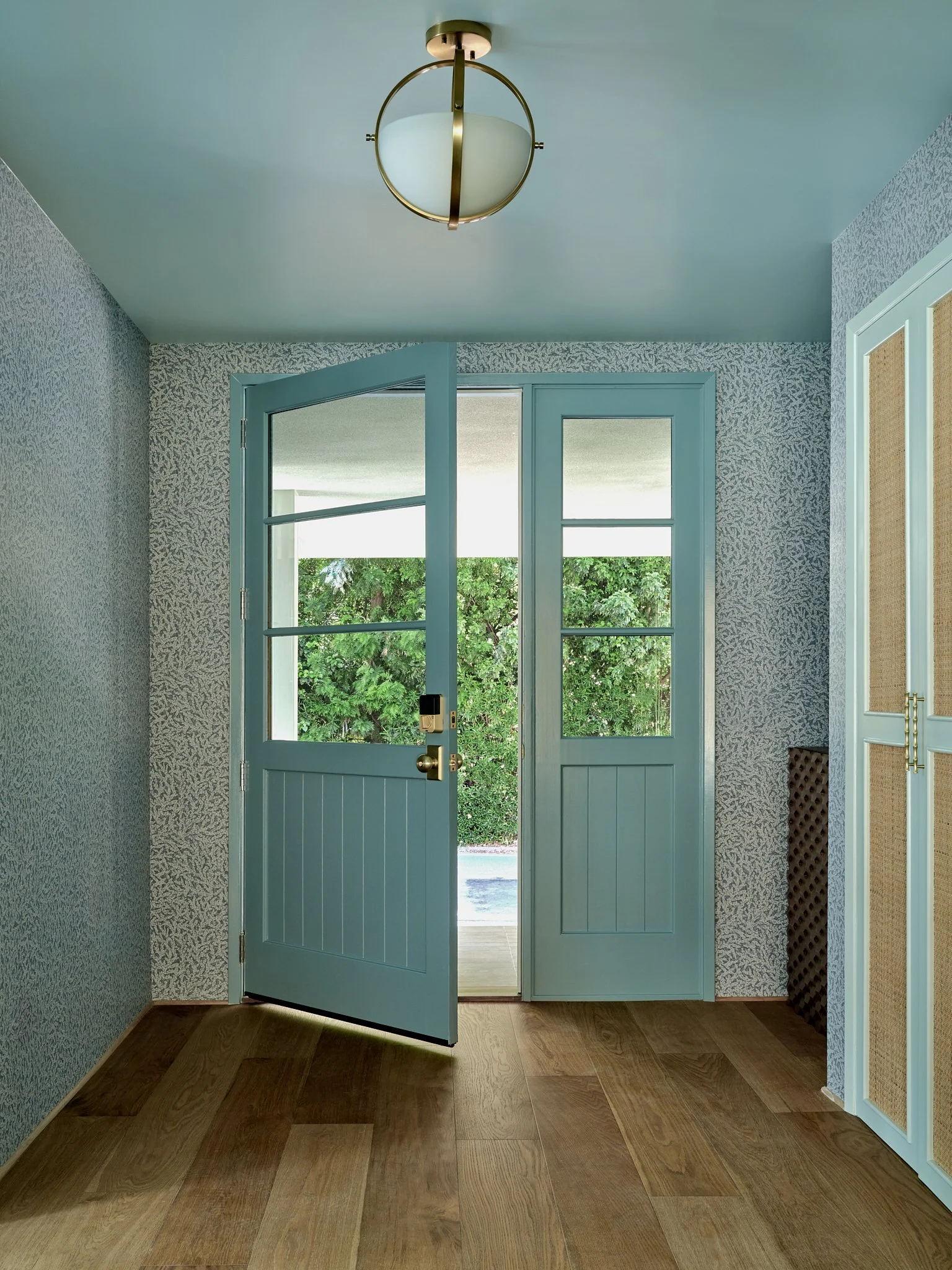 20260511_HH_Mandeville_Entry.jpg